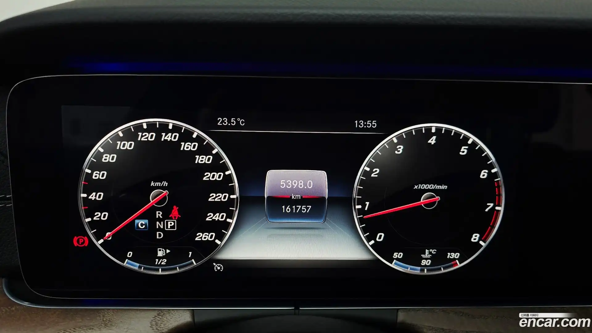 E-Class Mercedes-Benz 2019.7-INNER-008