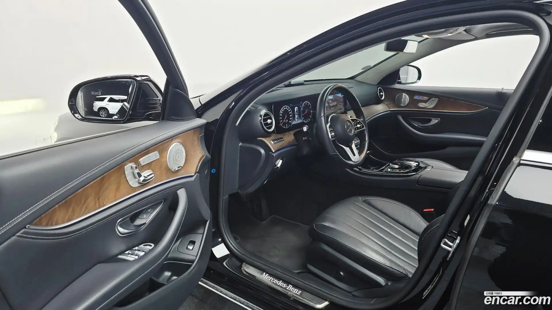E-Class Mercedes-Benz 2019.7-INNER-010