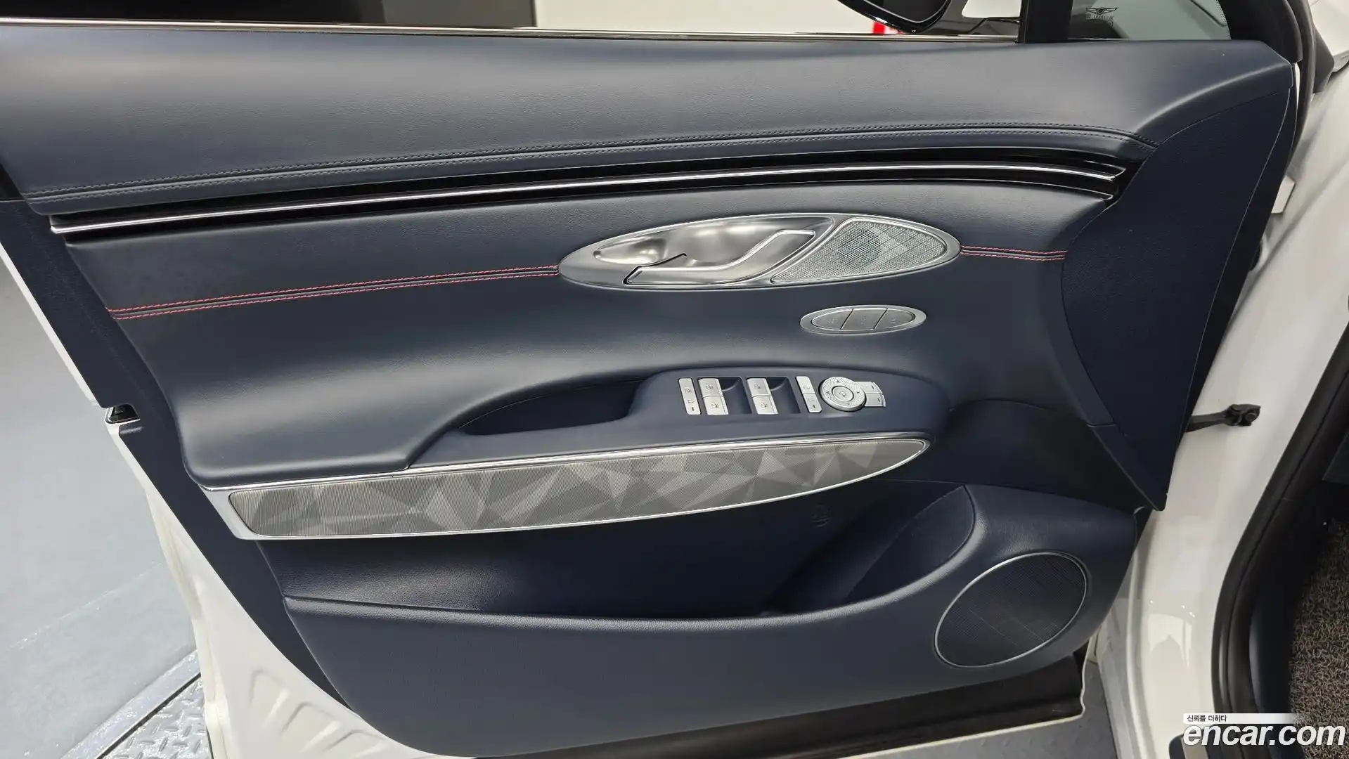 GV70 Genesis 2022.3-INNER-034