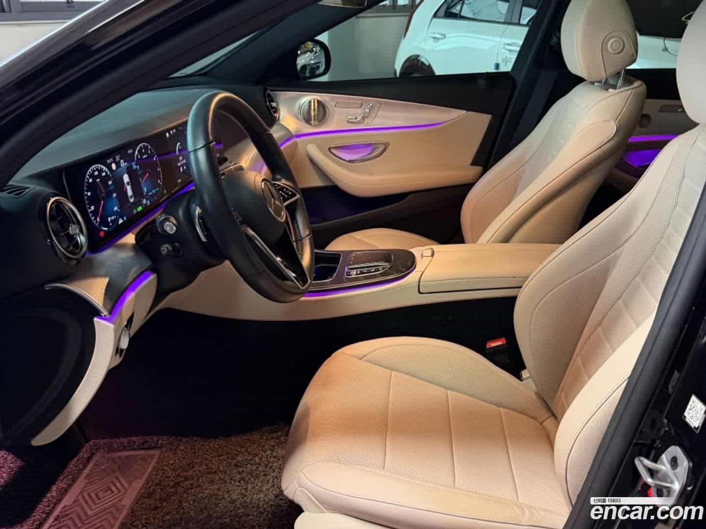 E-Class Mercedes-Benz 2021.7-INNER-007