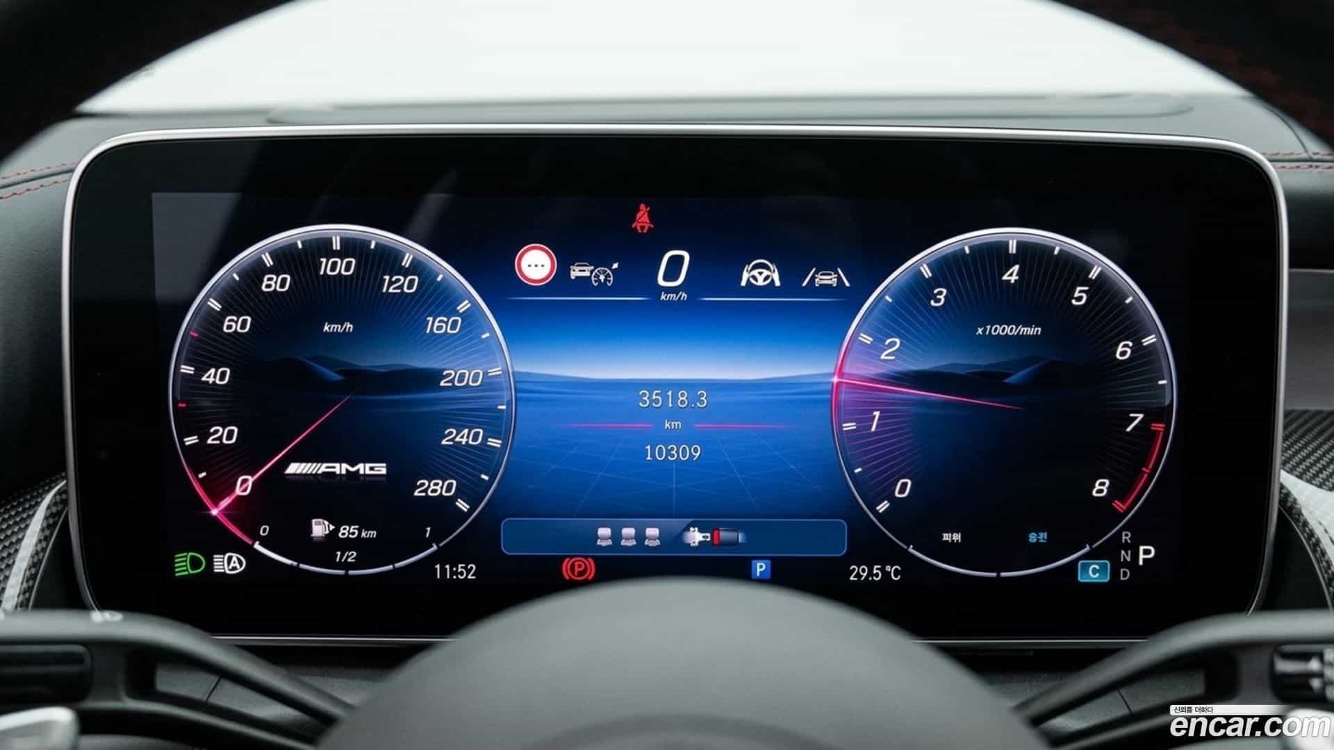 GLC-Class Mercedes-Benz 2025.7-INNER-008