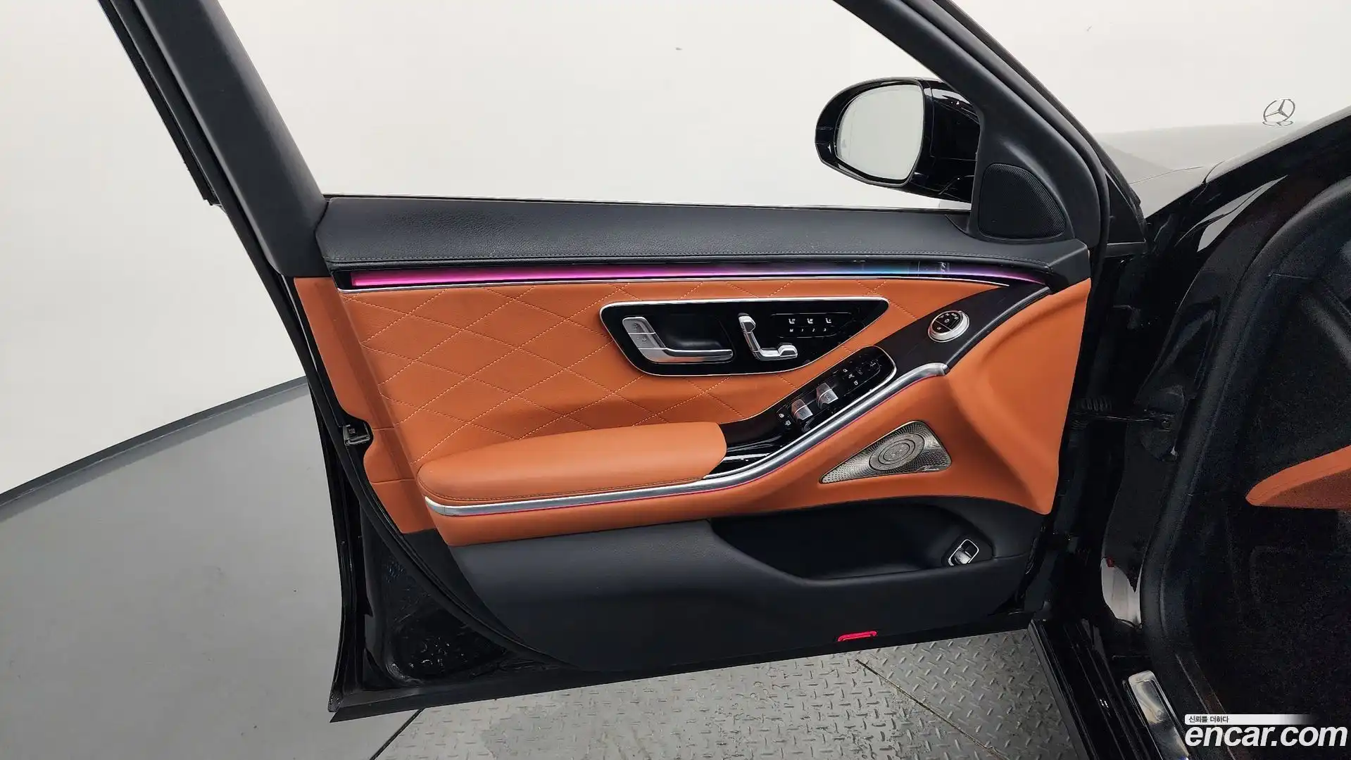 S-Class Mercedes-Benz 2023.1-INNER-034