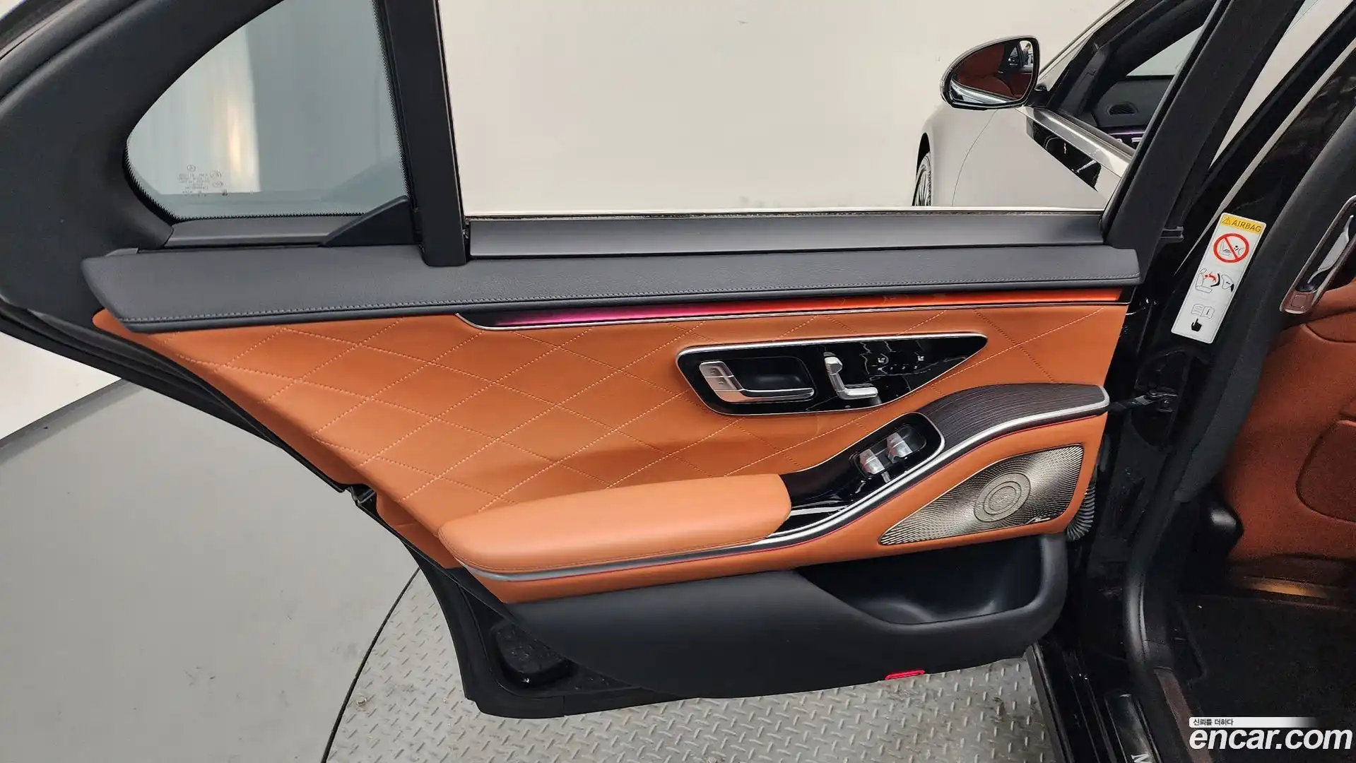 S-Class Mercedes-Benz 2023.1-INNER-035