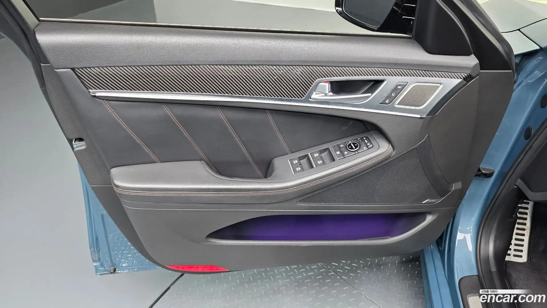 G80 Genesis 2018.3-INNER-034