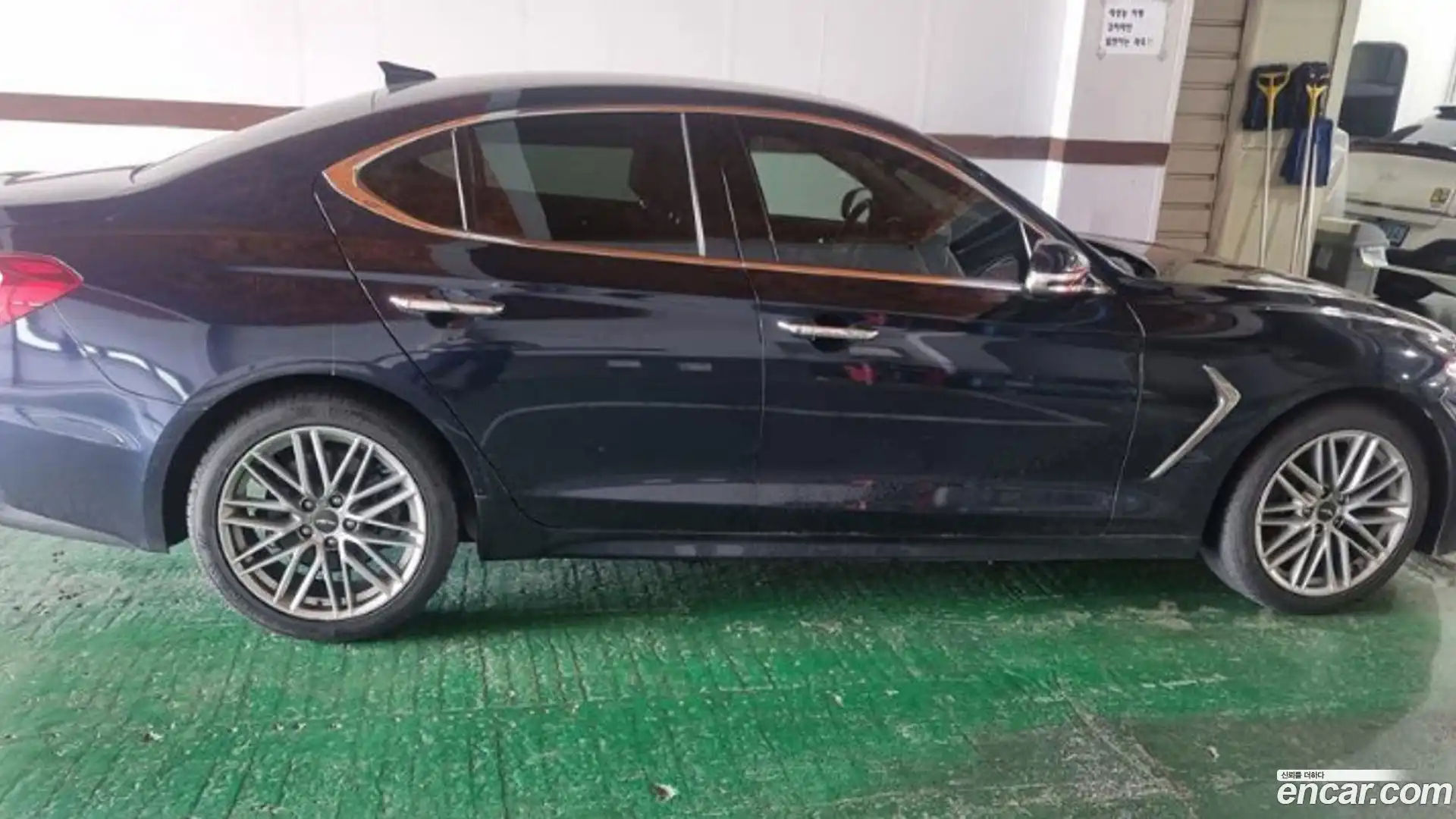 G70 Genesis 2020.2-OUTER-004
