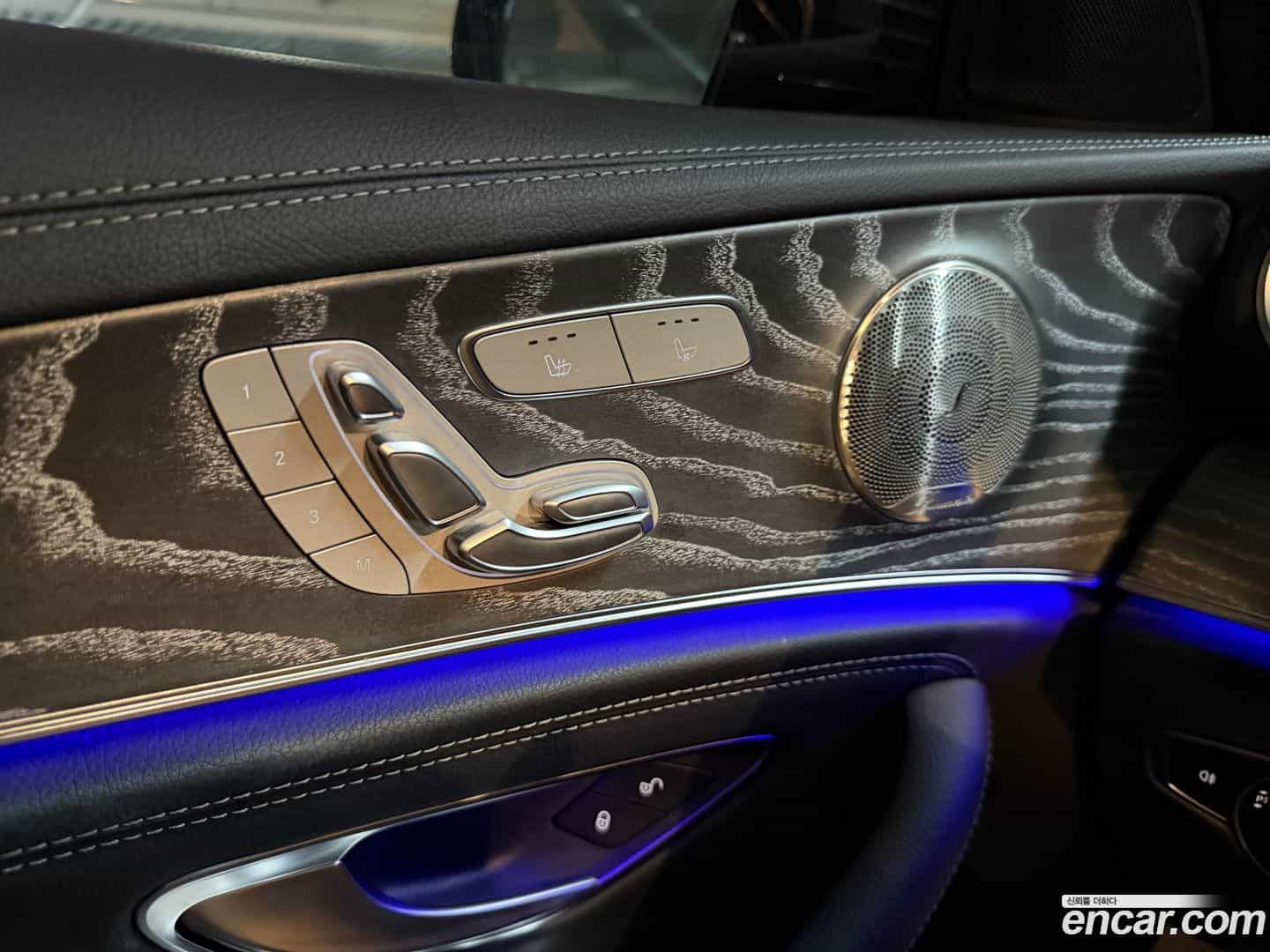 E-Class Mercedes-Benz 2021.11-OPTION-015