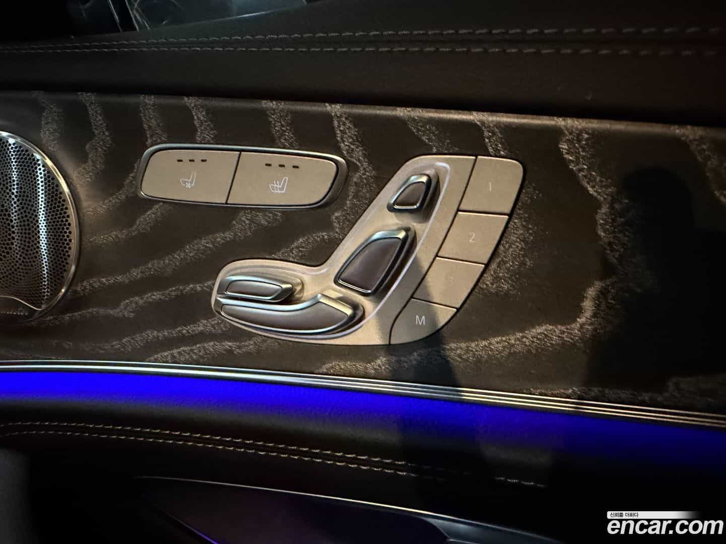 E-Class Mercedes-Benz 2021.11-OPTION-016
