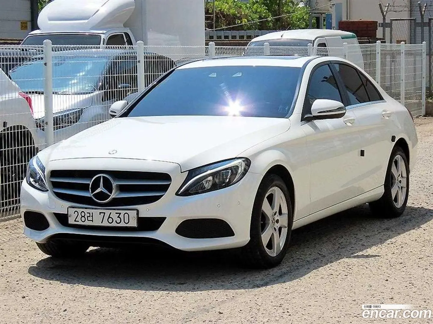 Main__Slider__Photo:C-Class Mercedes-Benz 2017.4-0