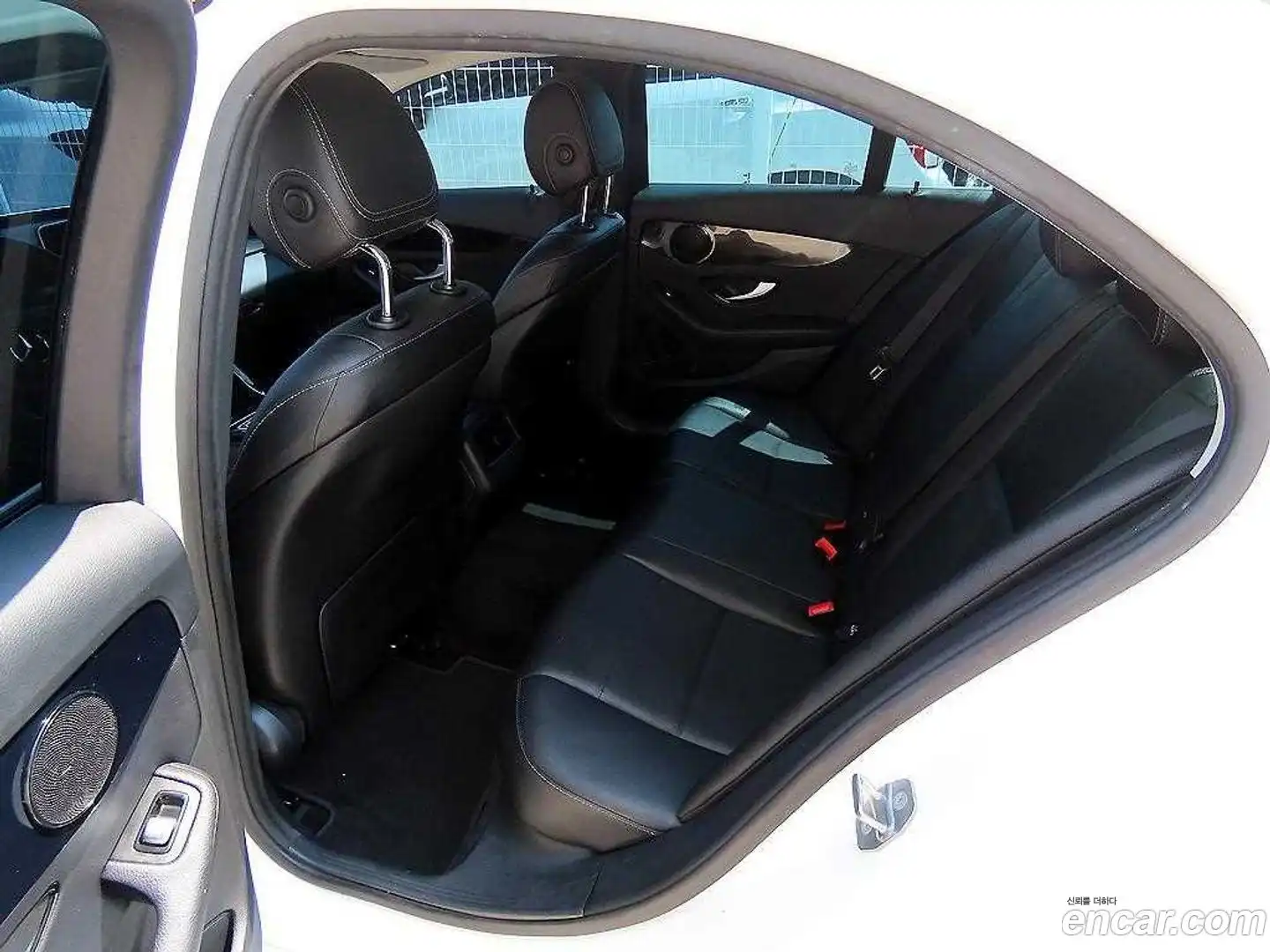 C-Class Mercedes-Benz 2017.4-OUTER-006