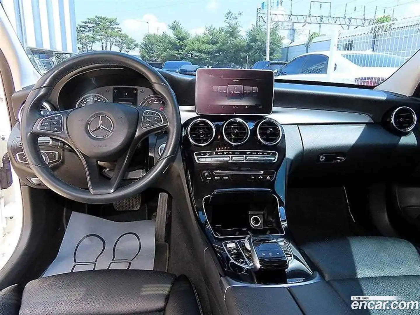 C-Class Mercedes-Benz 2017.4-INNER-007