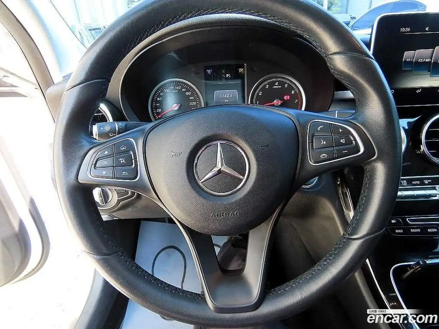 C-Class Mercedes-Benz 2017.4-INNER-008