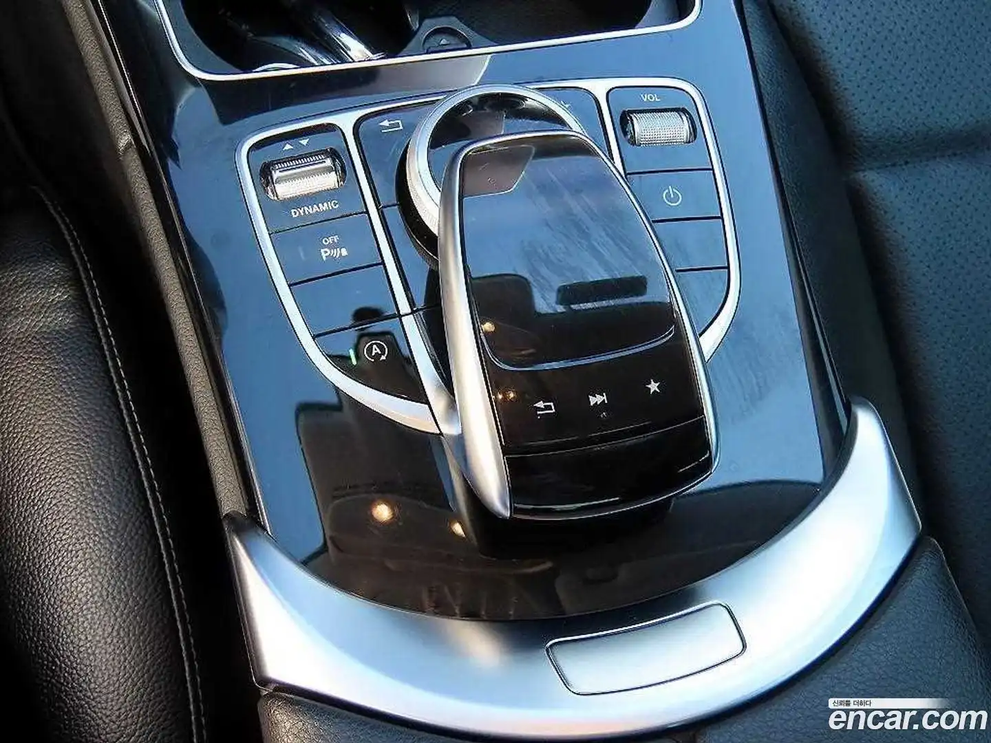 C-Class Mercedes-Benz 2017.4-OPTION-016