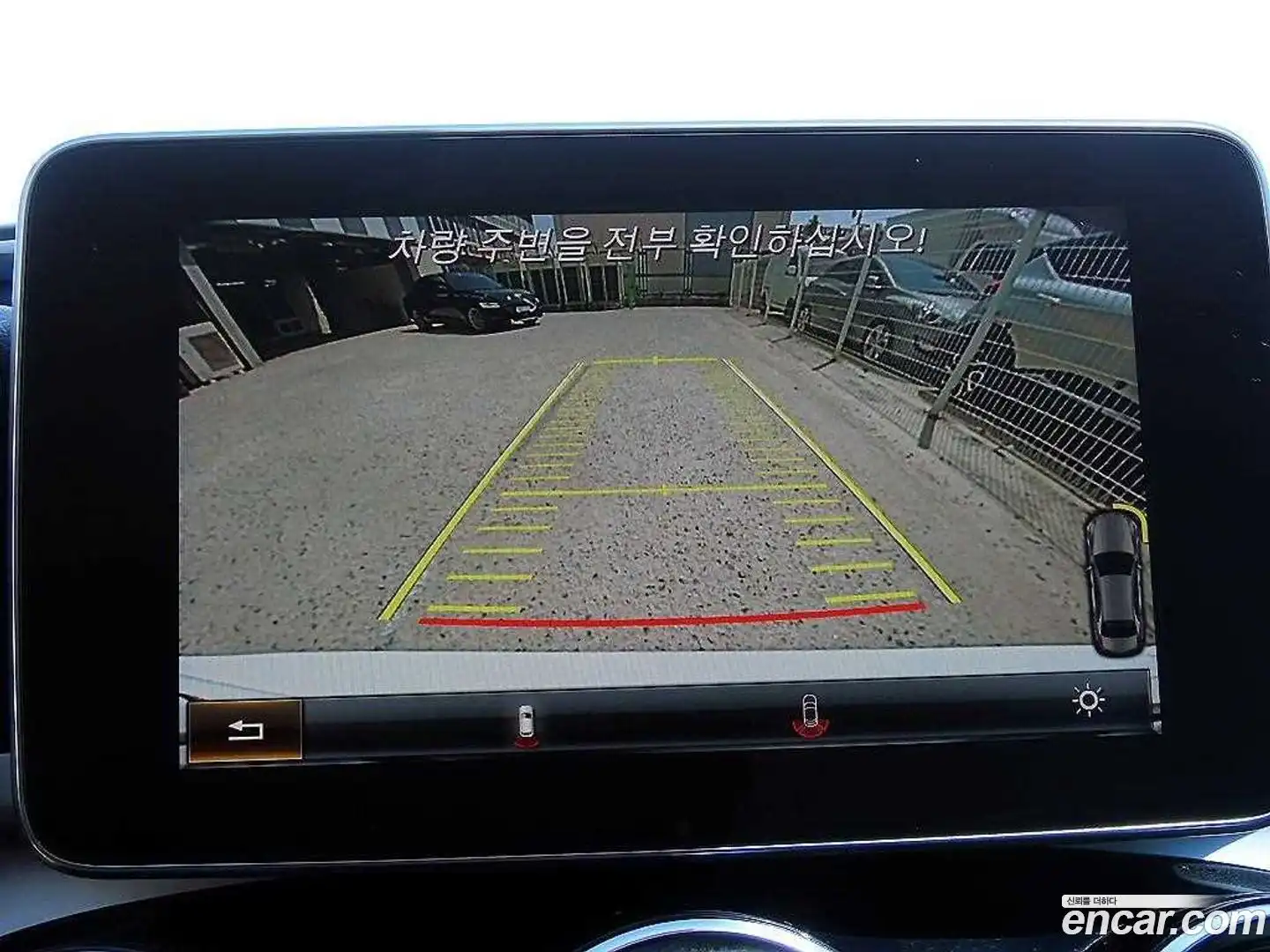 C-Class Mercedes-Benz 2017.4-OPTION-019