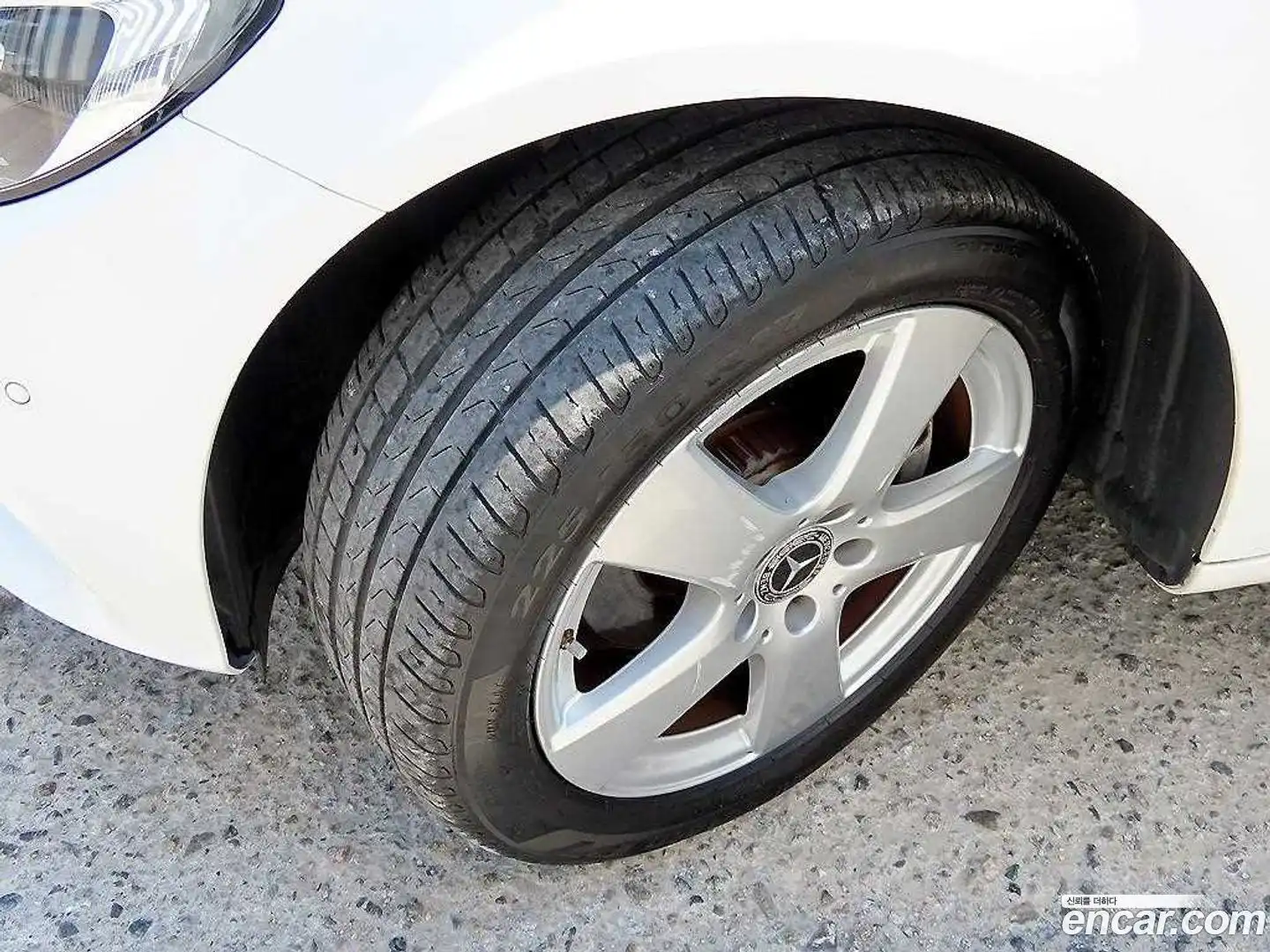 C-Class Mercedes-Benz 2017.4-OPTION-023