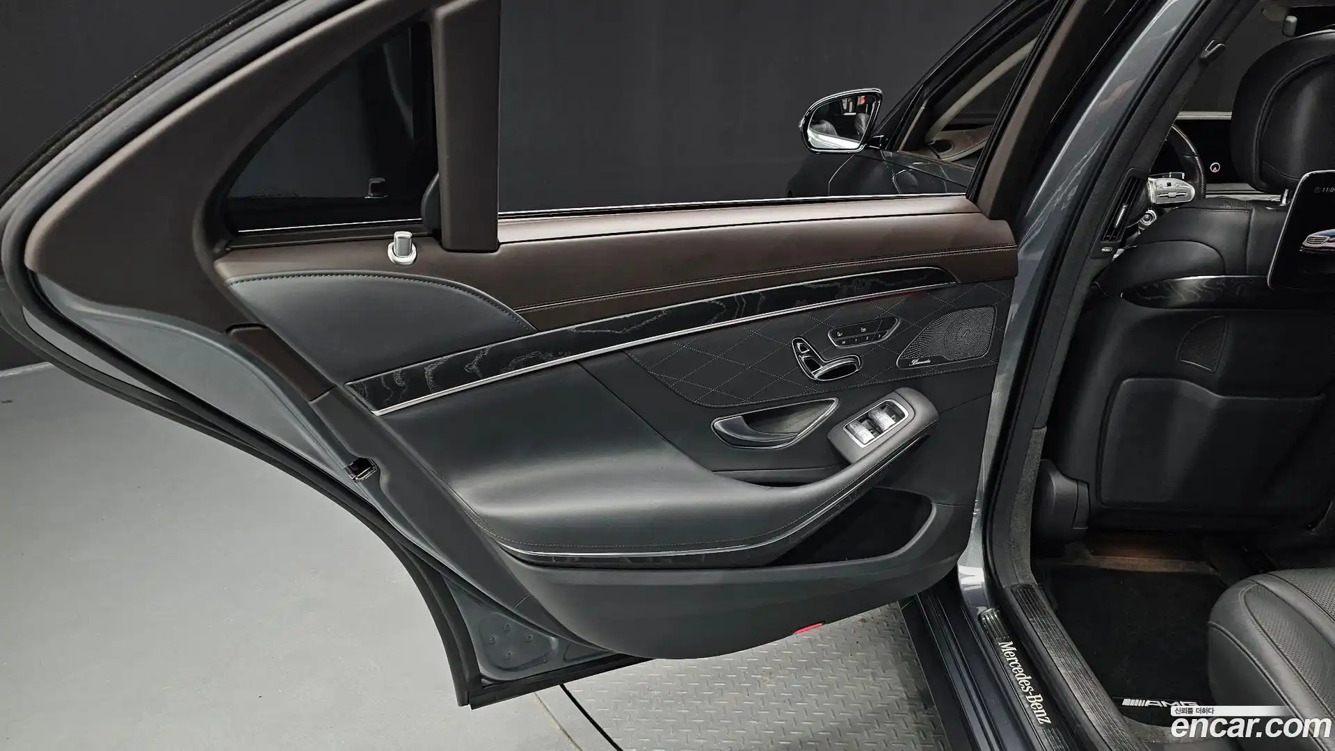 S-Class Mercedes-Benz 2018.11-INNER-035