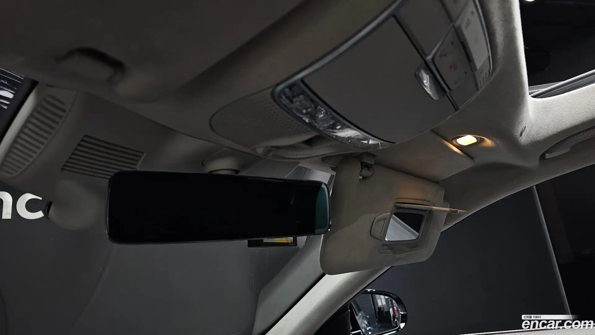 S-Class Mercedes-Benz 2018.11-OPTION-041
