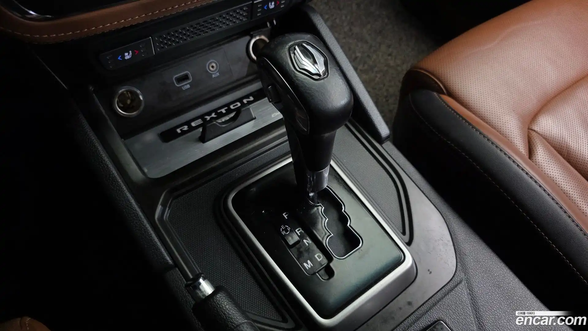 Rexton KG Mobility 2019.3-INNER-009