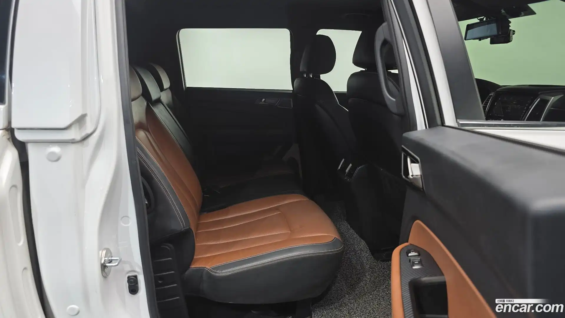 Rexton KG Mobility 2019.3-OPTION-015