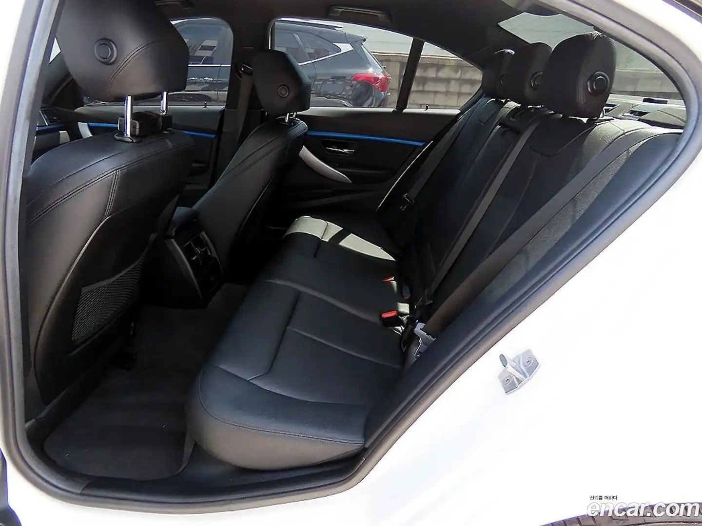 3-Series BMW 2018.5-OUTER-006