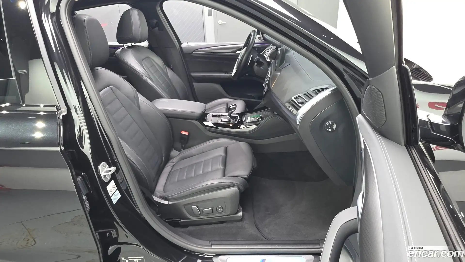 X4 BMW 2023.11-INNER-036