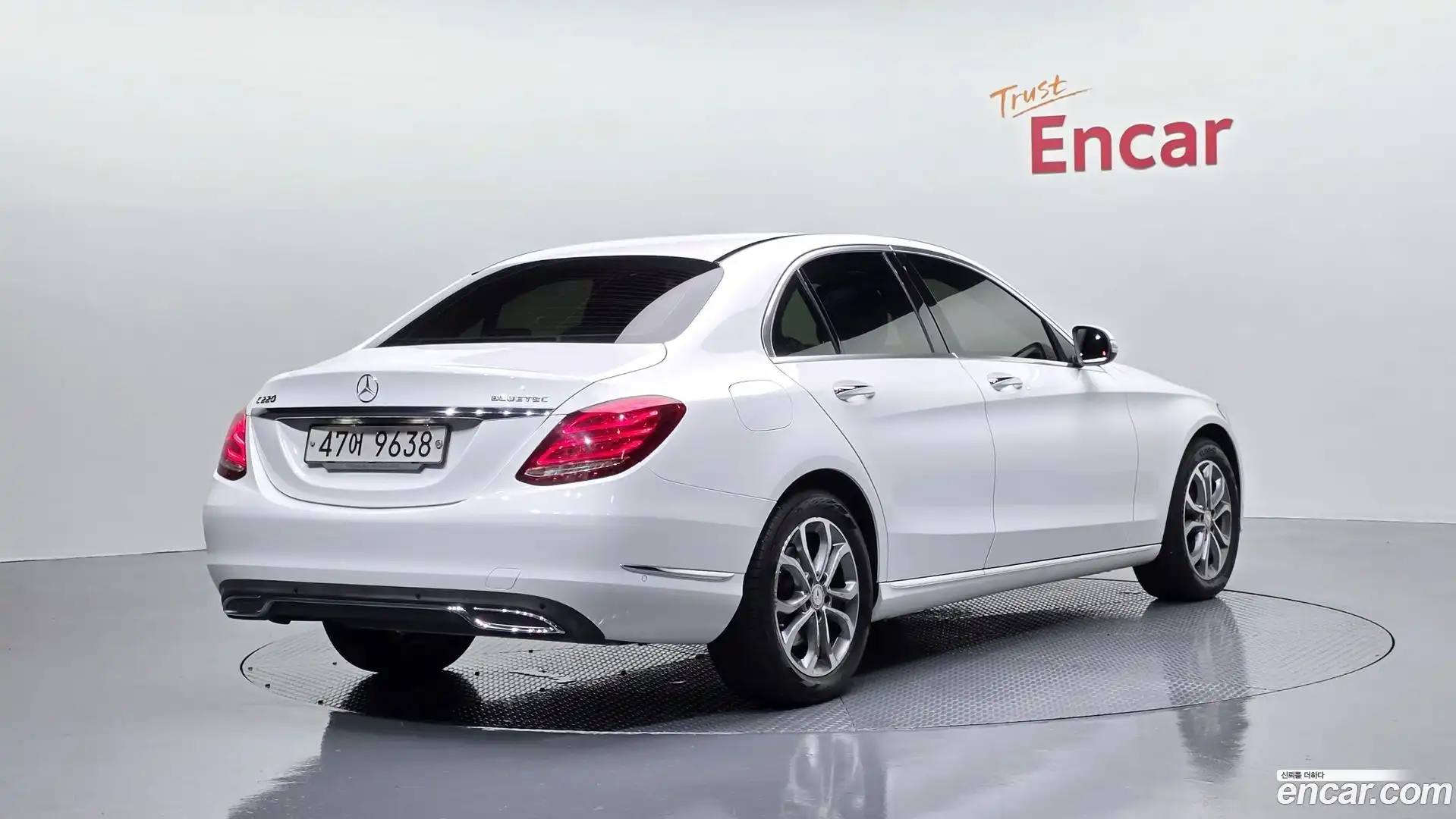 C-Class Mercedes-Benz 2015.0-OUTER-002