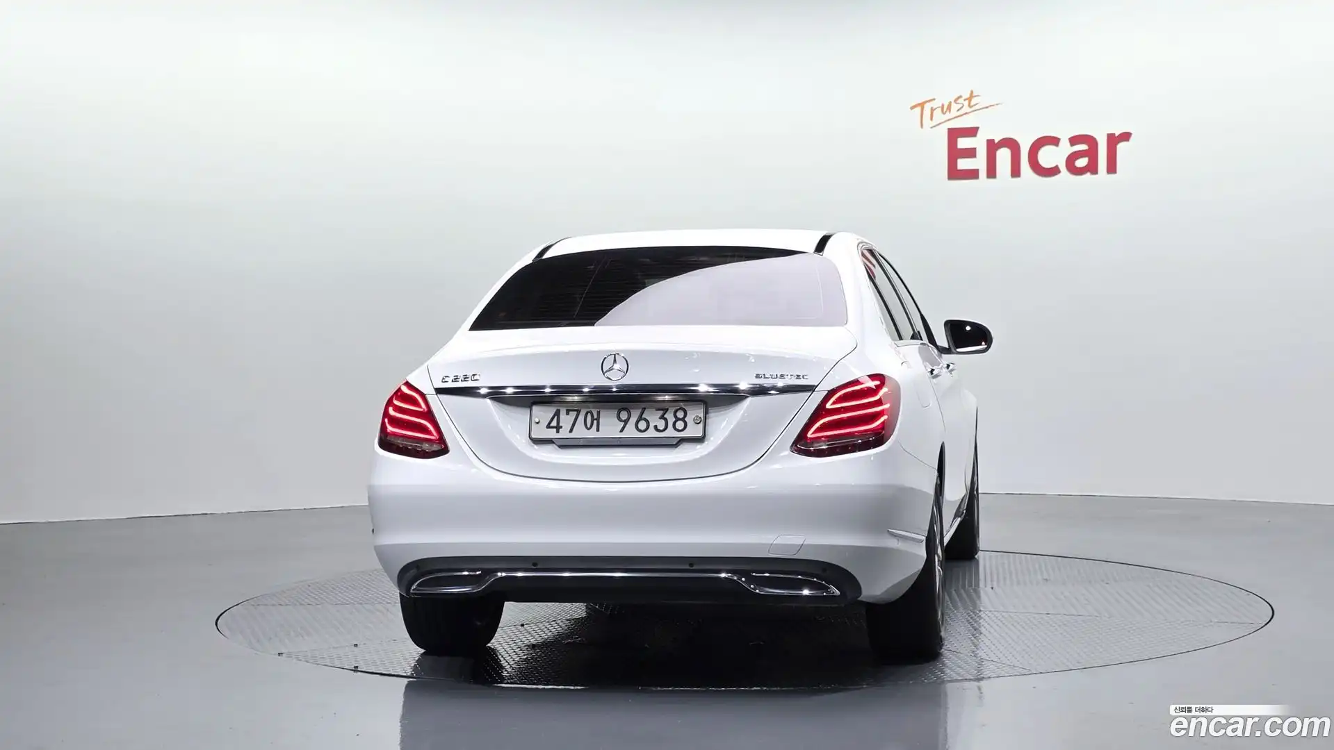 C-Class Mercedes-Benz 2015.0-OUTER-004
