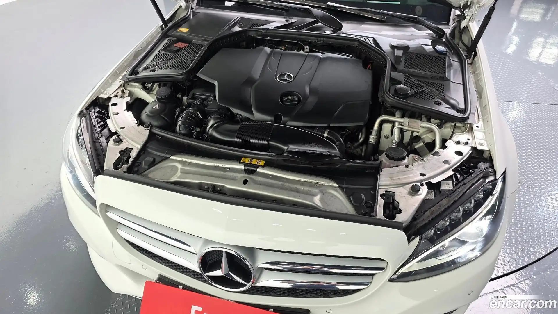C-Class Mercedes-Benz 2015.0-OUTER-006