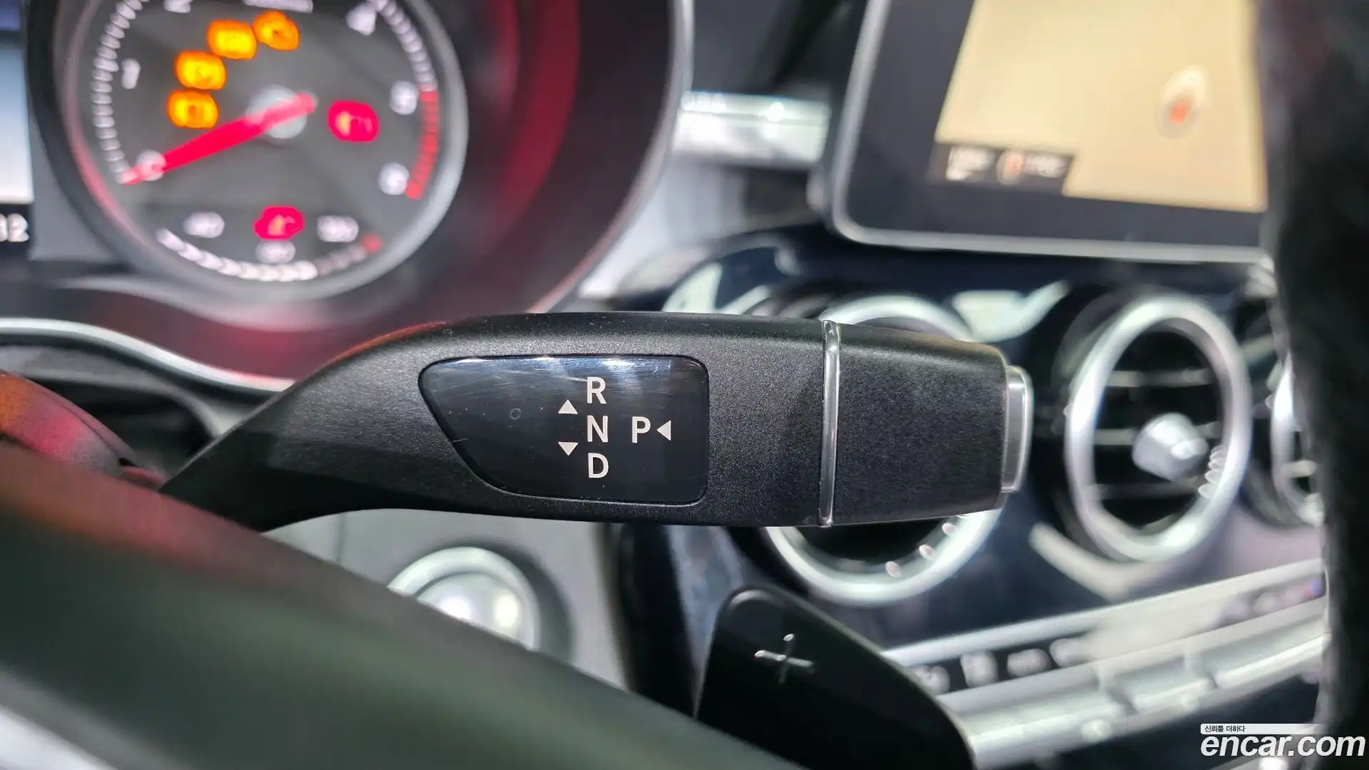 C-Class Mercedes-Benz 2015.0-INNER-009