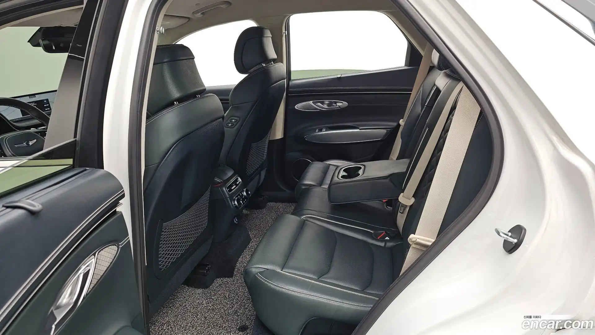 GV70 Genesis 2022.3-INNER-036