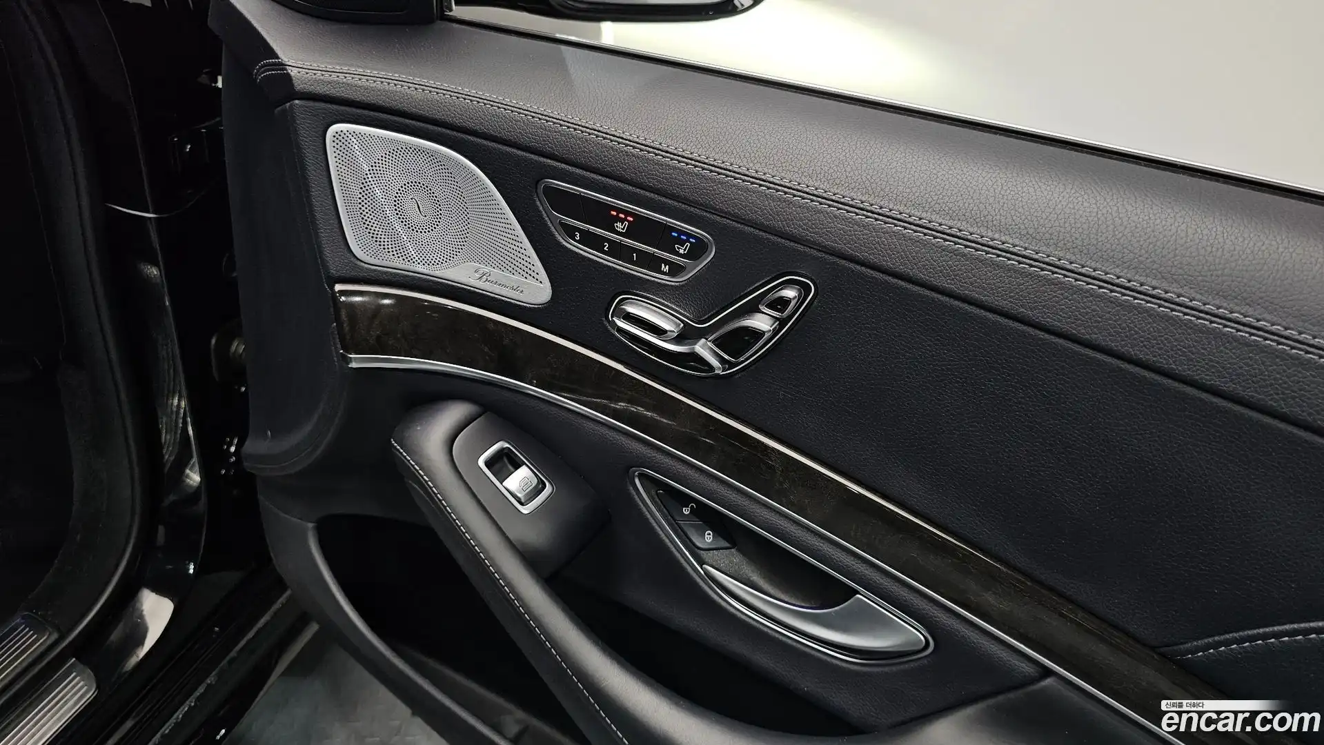 S-Class Mercedes-Benz 2017.10-OPTION-047