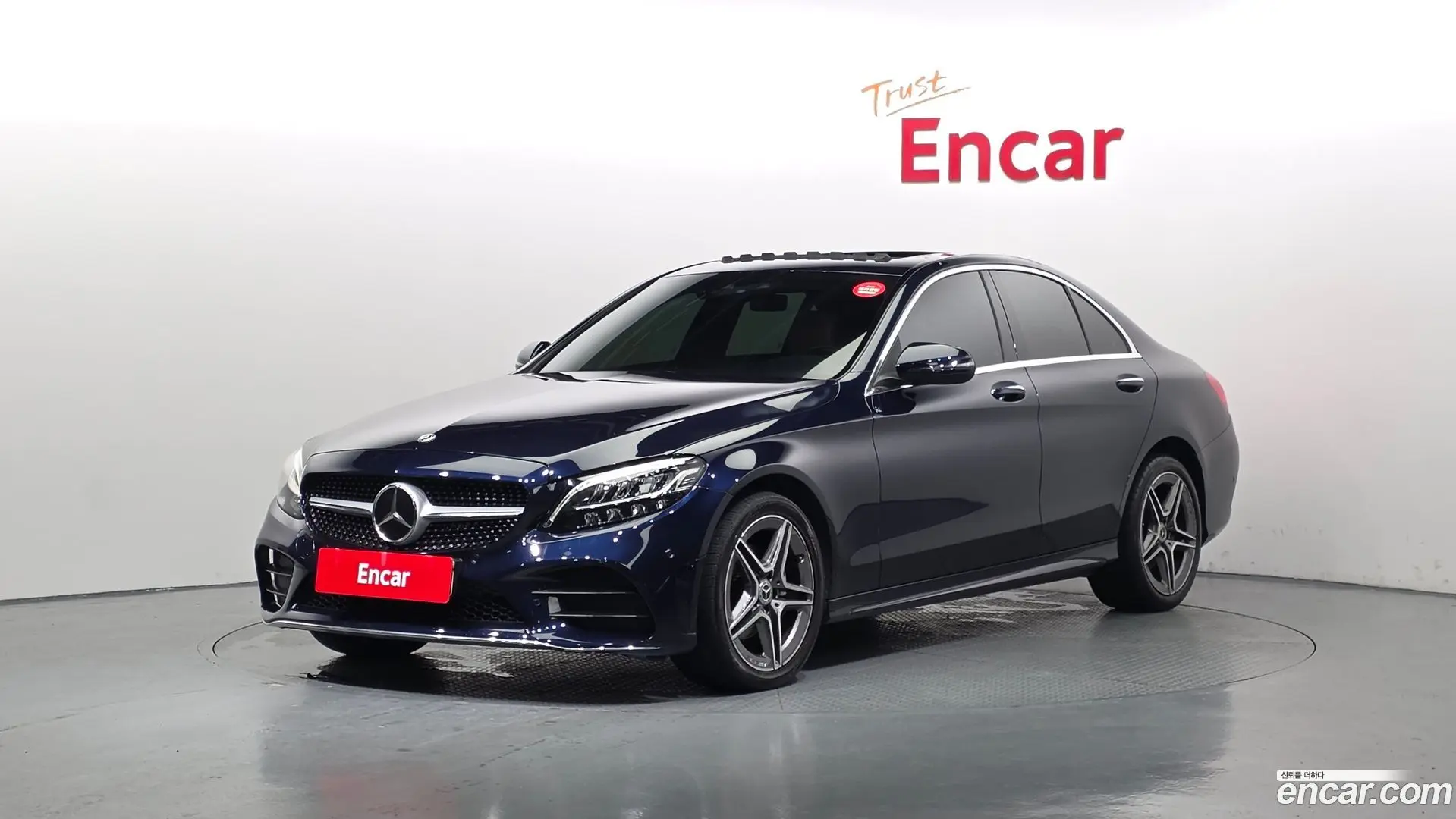 Main__Slider__Photo:C-Class Mercedes-Benz 2021.5-0
