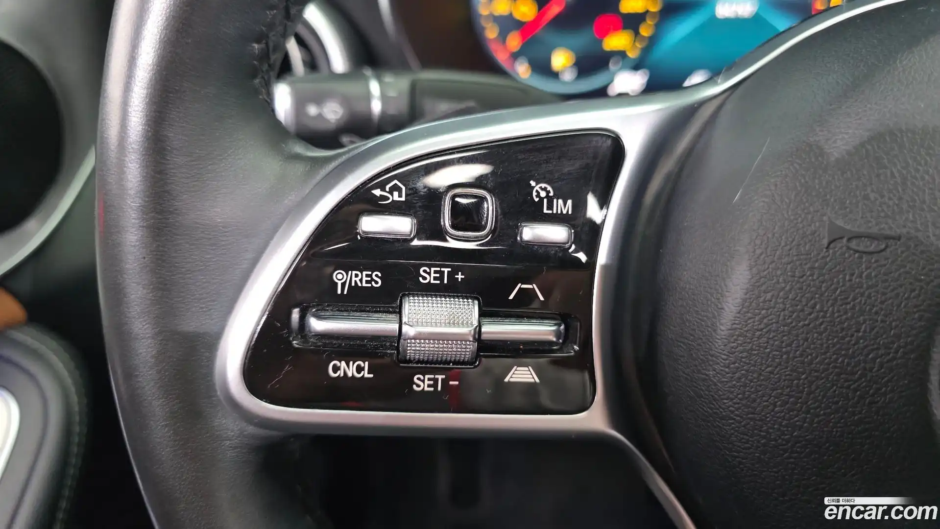 C-Class Mercedes-Benz 2021.5-OPTION-020