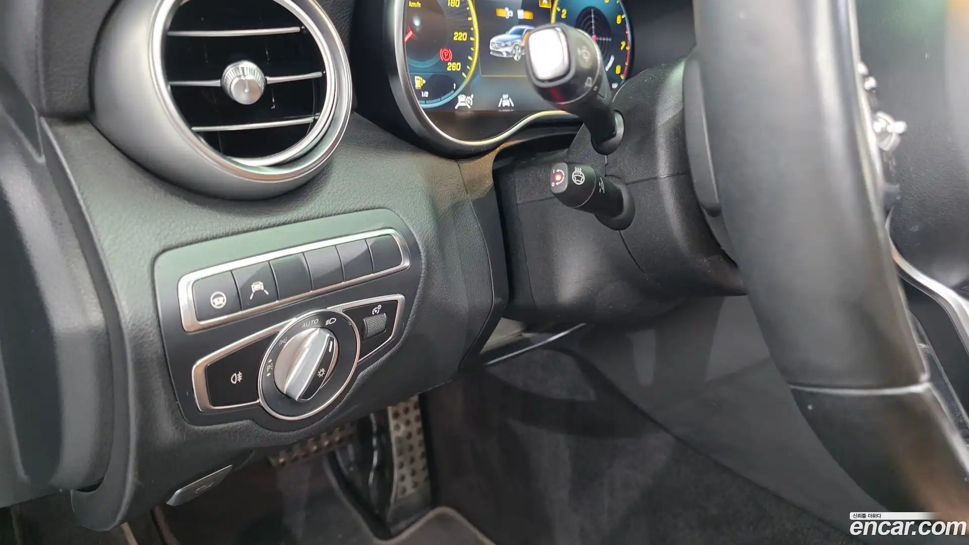 C-Class Mercedes-Benz 2021.5-OPTION-023