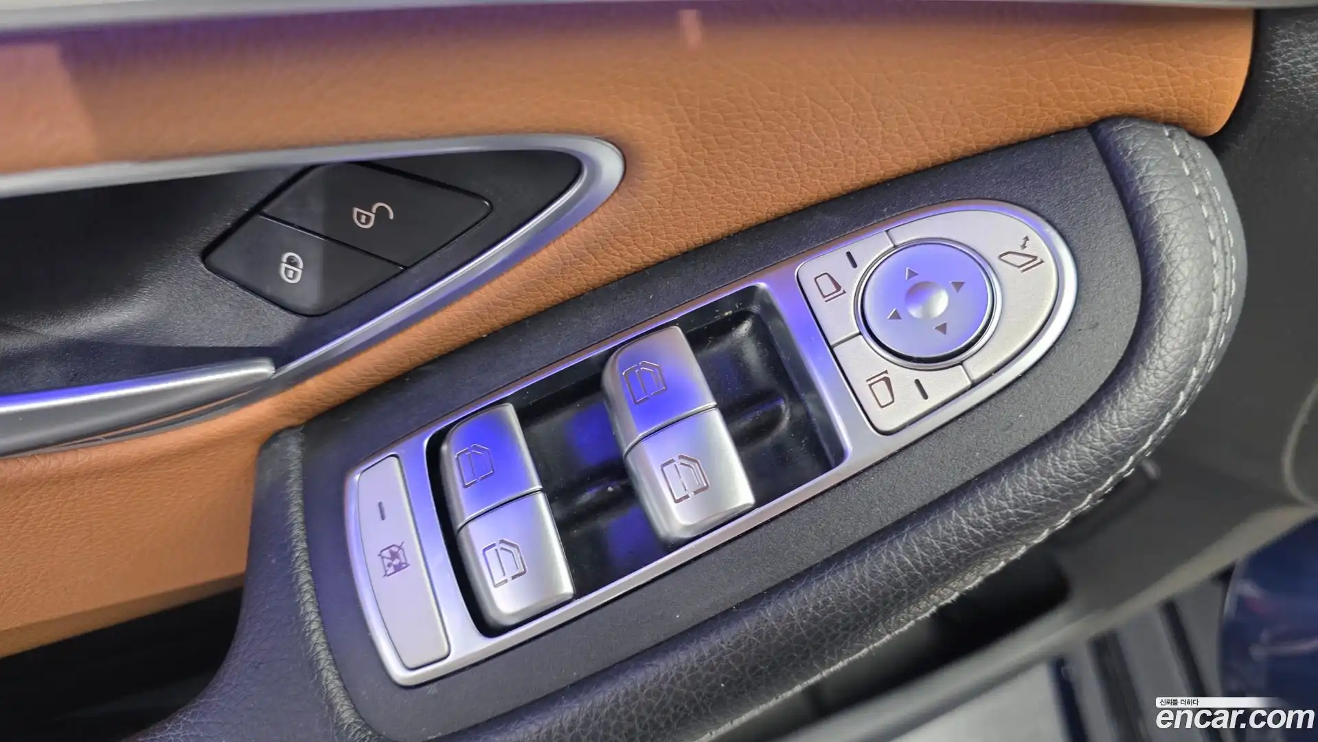 C-Class Mercedes-Benz 2021.5-OPTION-041