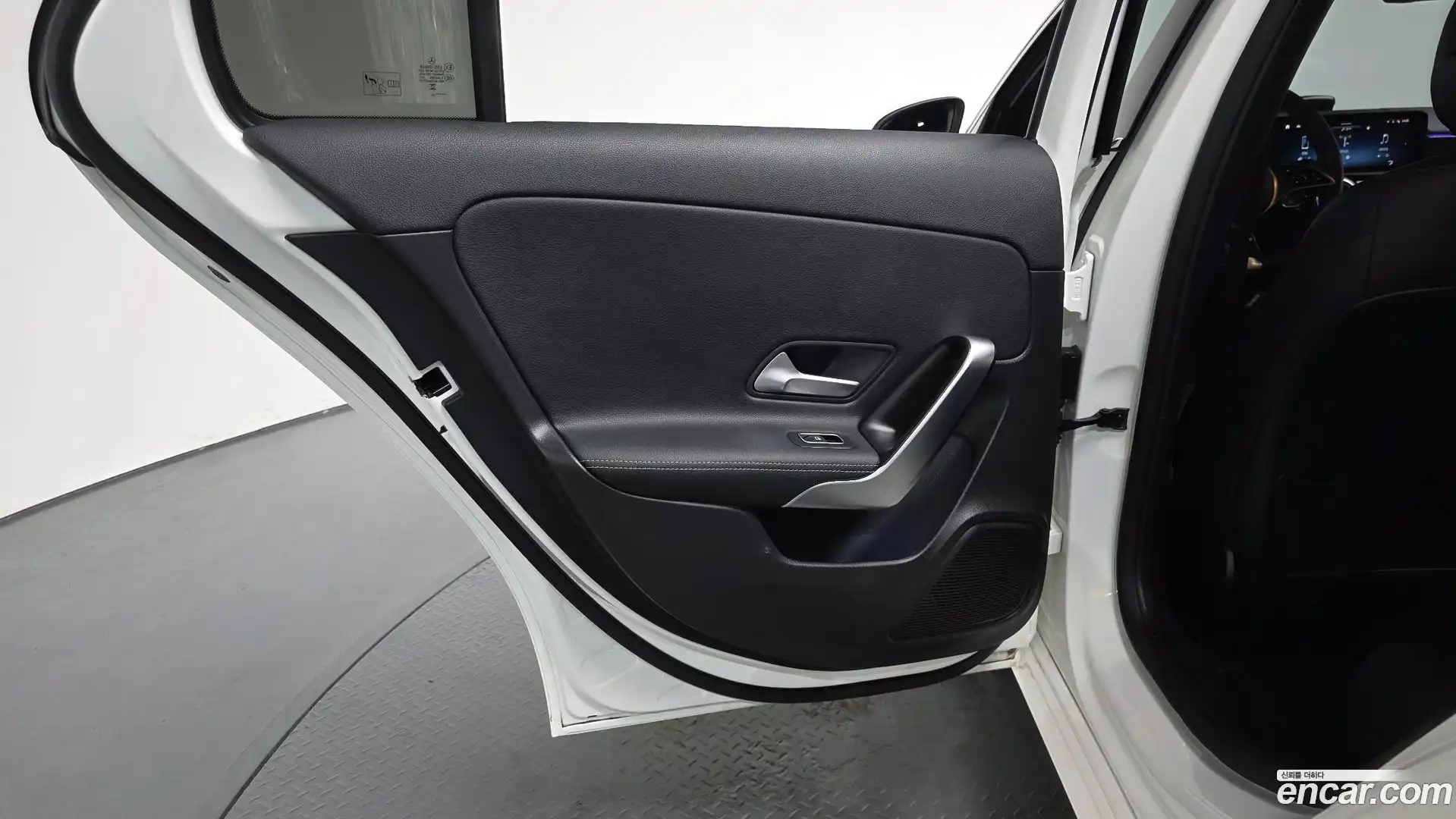 A-Class Mercedes-Benz 2024.10-INNER-035