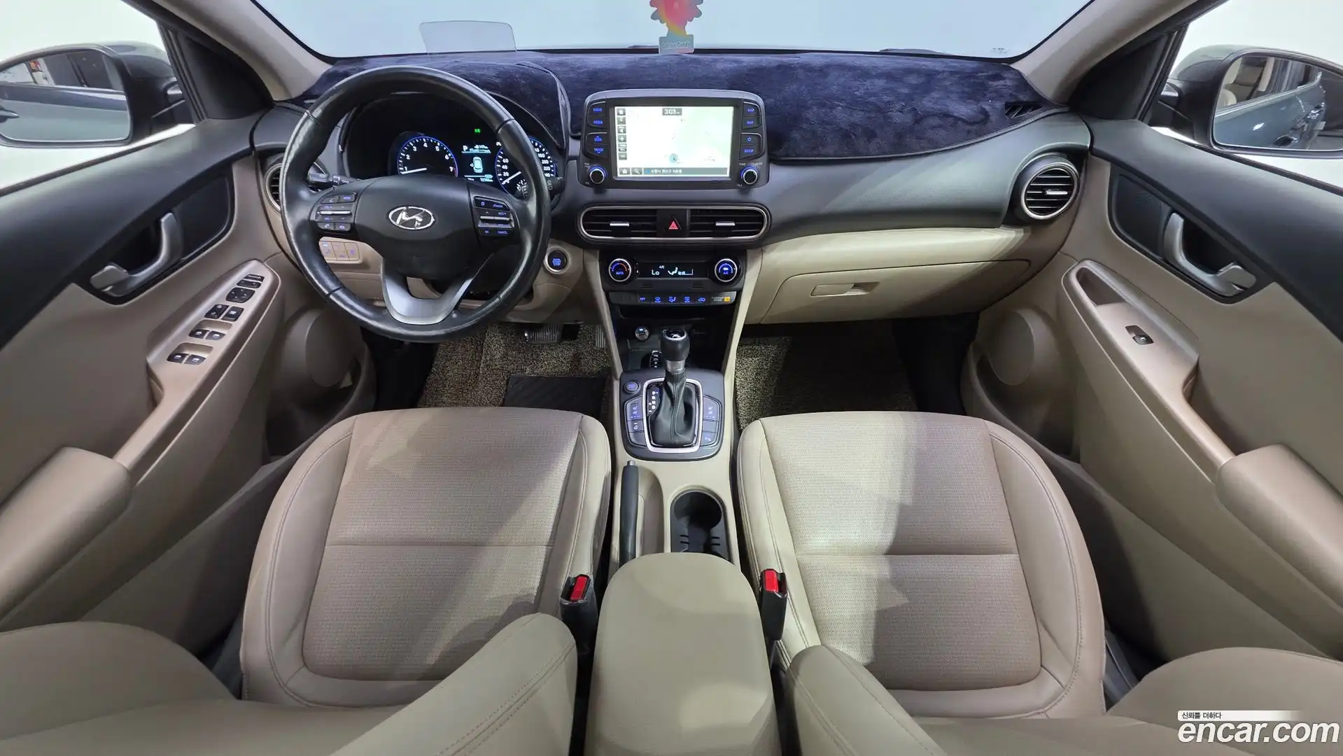 Kona Hyundai 2018.2-INNER-007