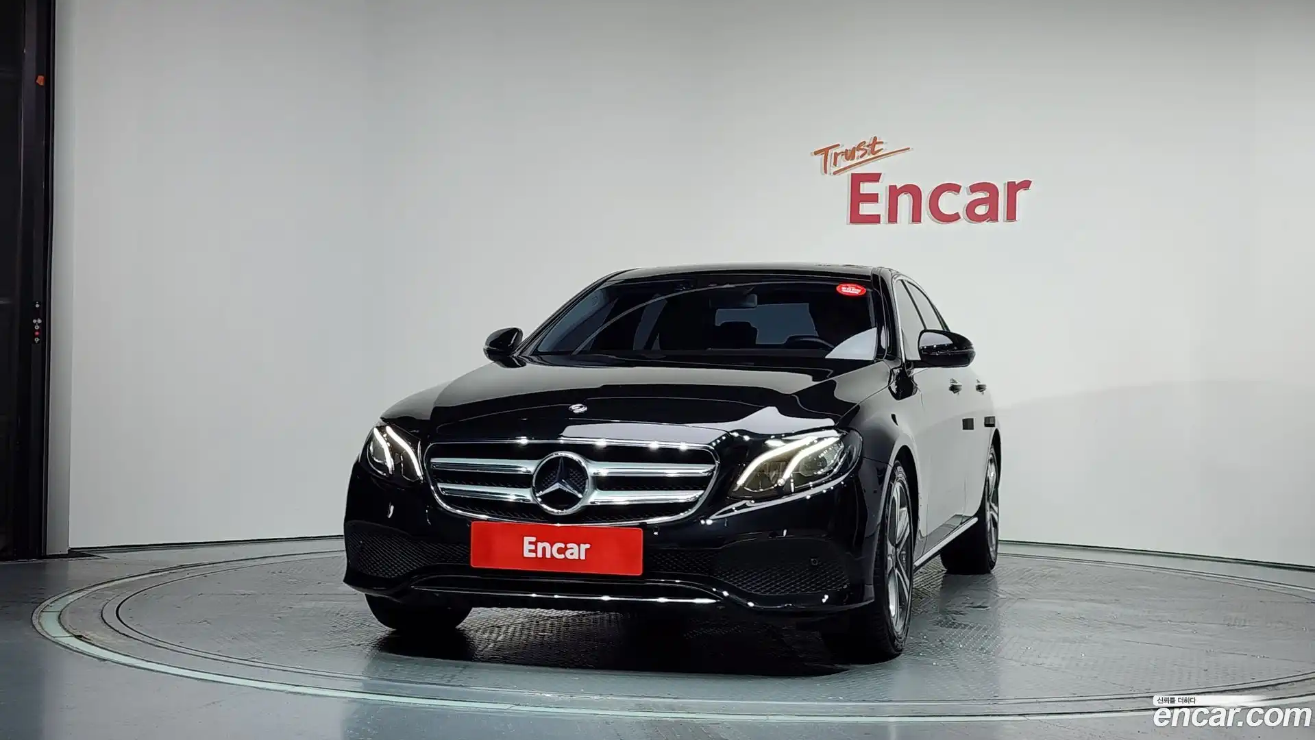 E-Class Mercedes-Benz 2019.2-OUTER-003