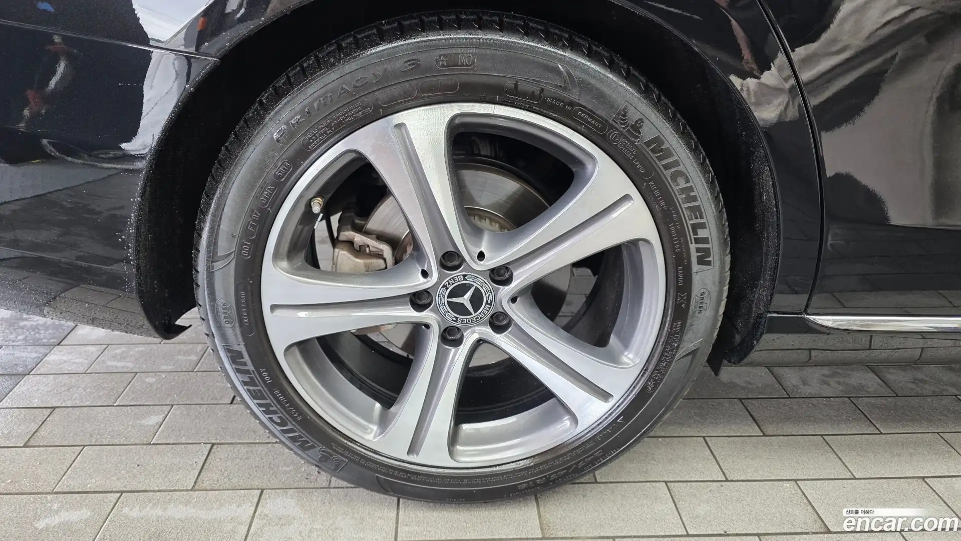 E-Class Mercedes-Benz 2019.2-OUTER-005