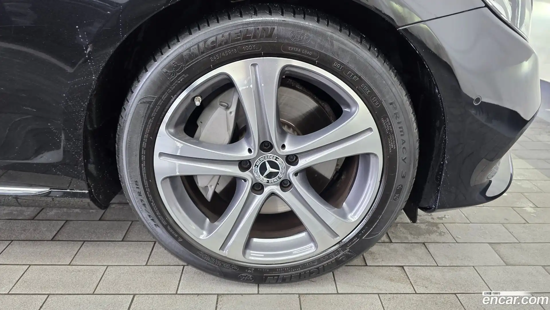 E-Class Mercedes-Benz 2019.2-OUTER-031