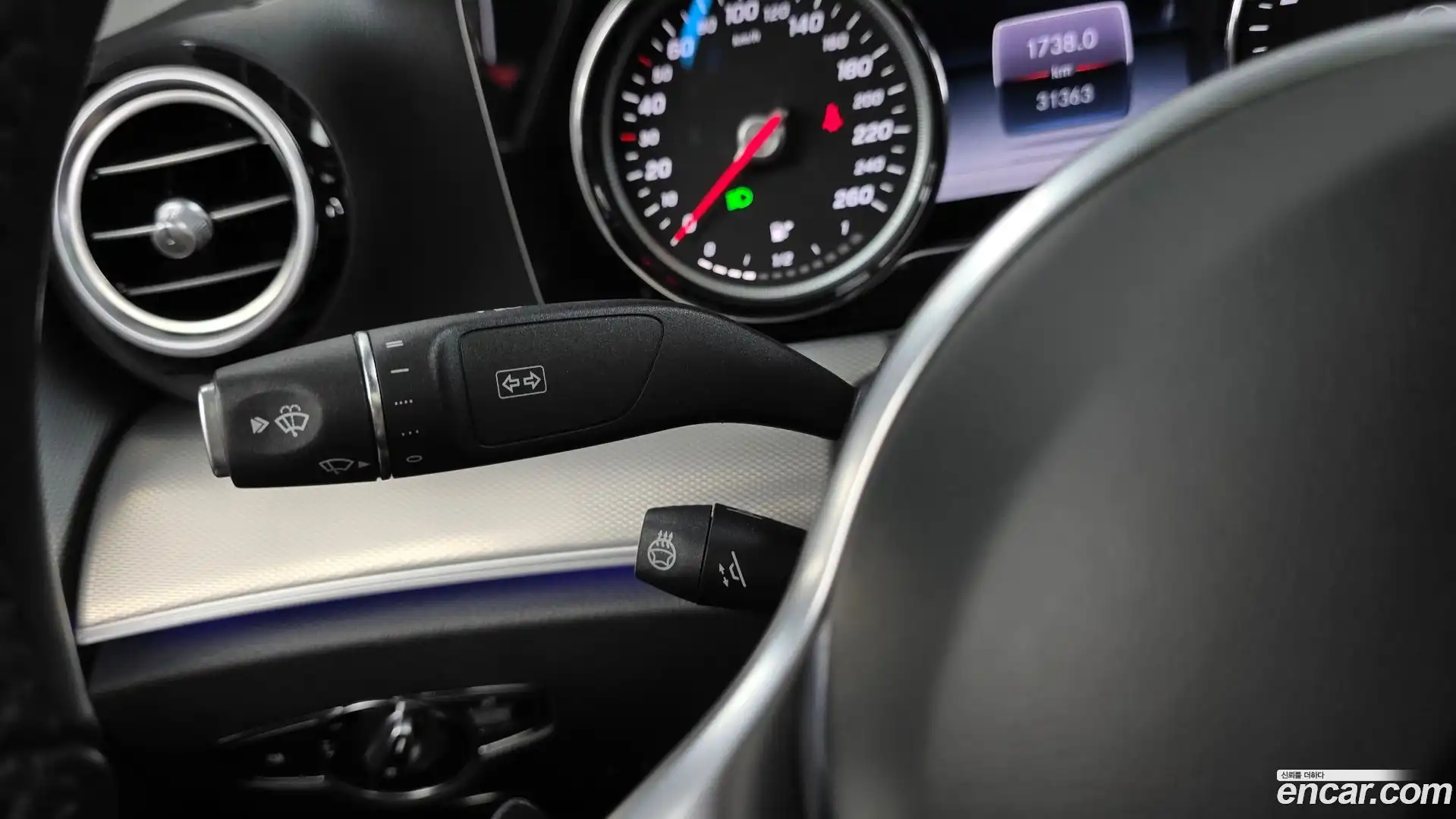 E-Class Mercedes-Benz 2019.2-OPTION-041
