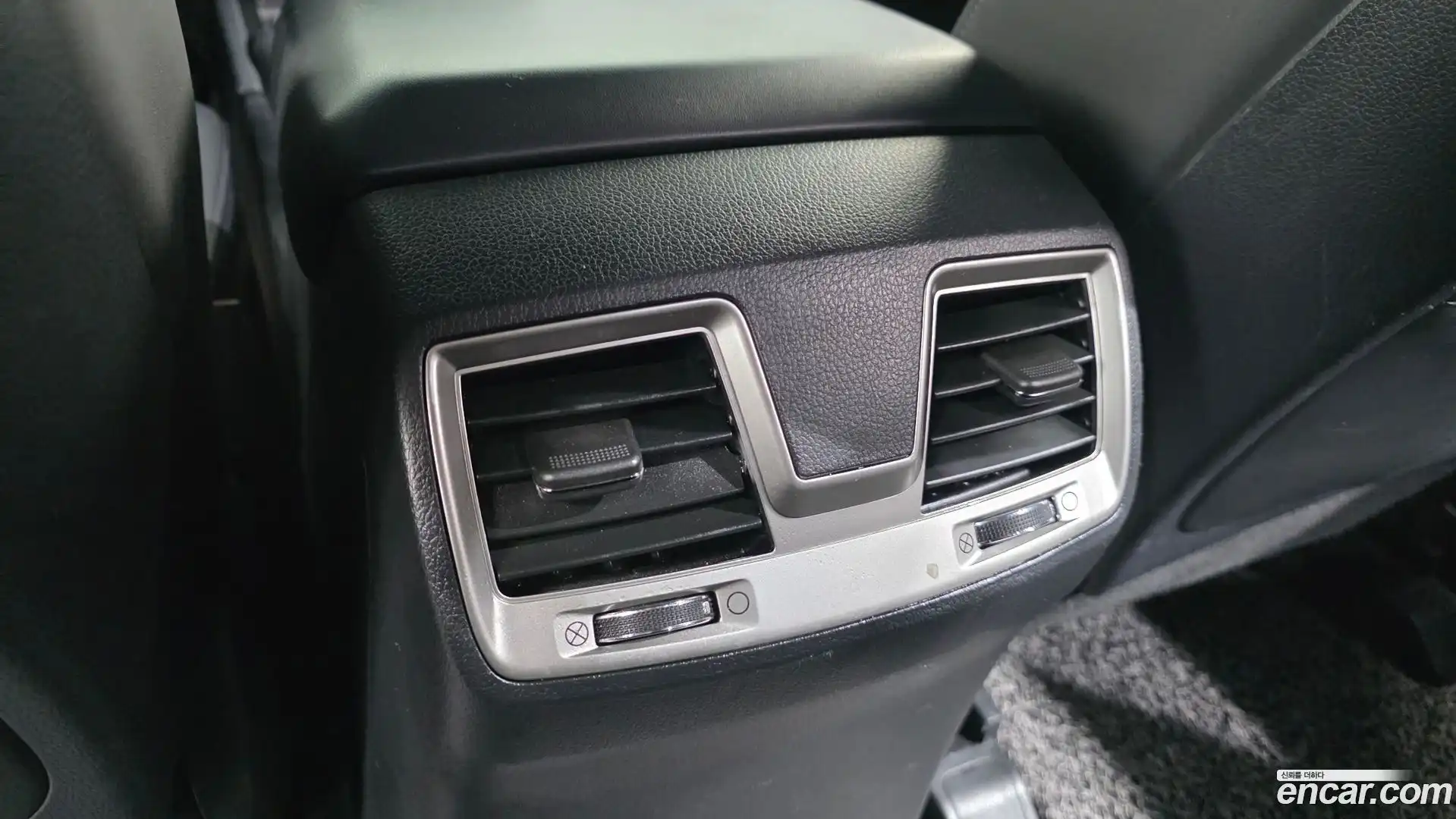 Rexton KG Mobility 2019.5-OPTION-041