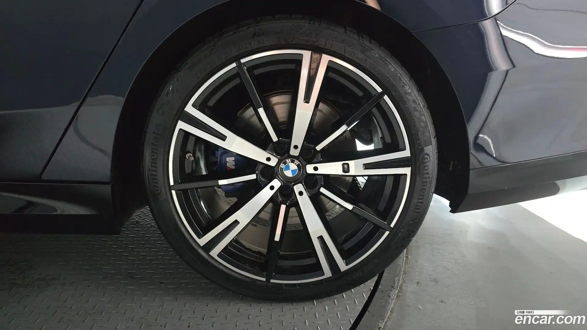 5-Series BMW 2024.1-OUTER-031