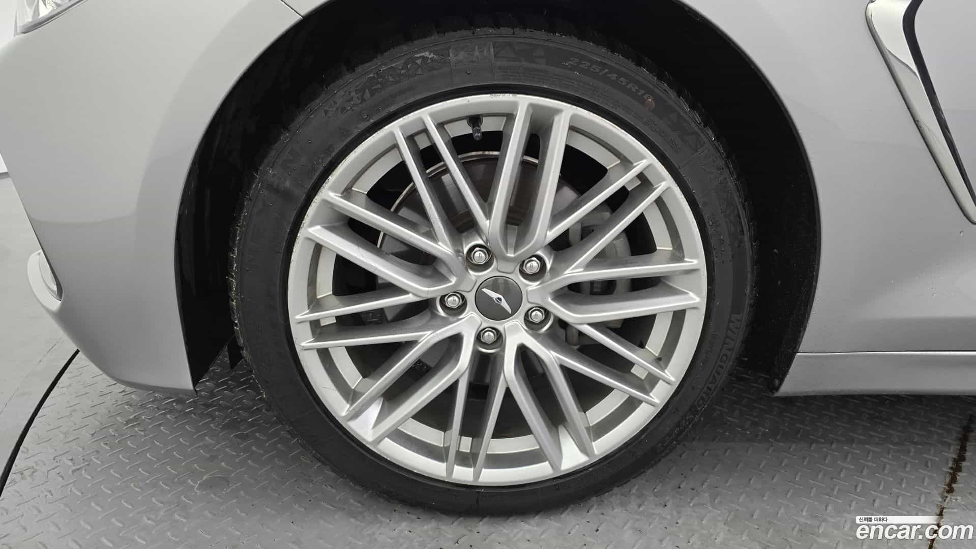 G70 Genesis 2019.11-OUTER-005