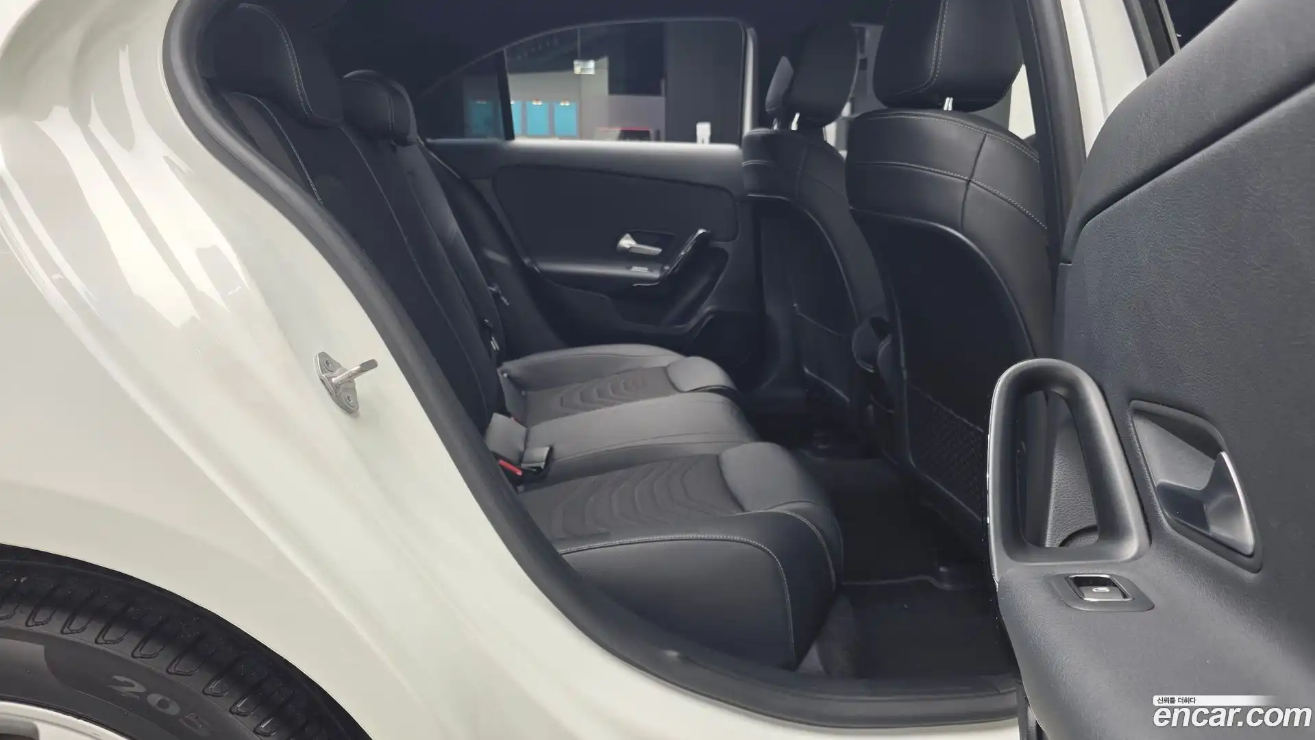 A-Class Mercedes-Benz 2020.7-OPTION-016