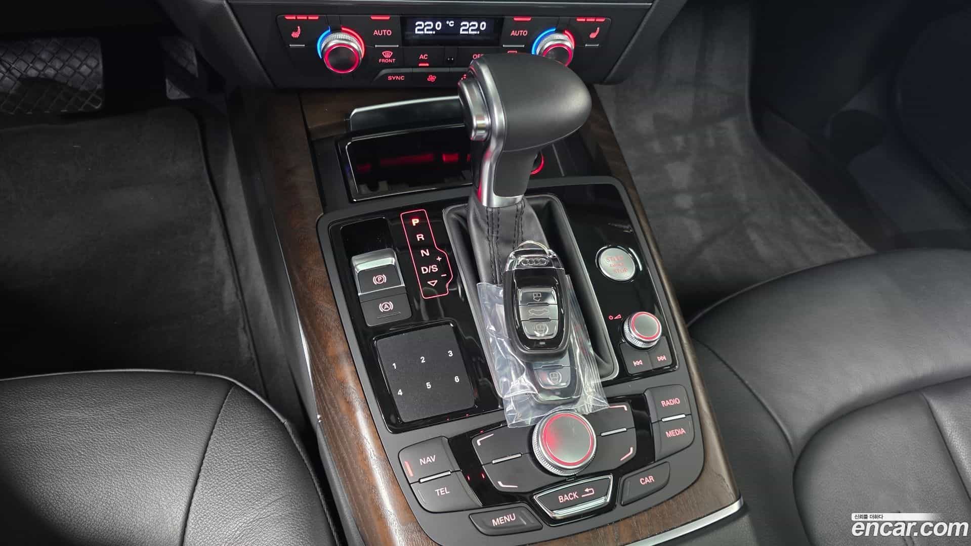 A7 Audi 2013.9-INNER-009
