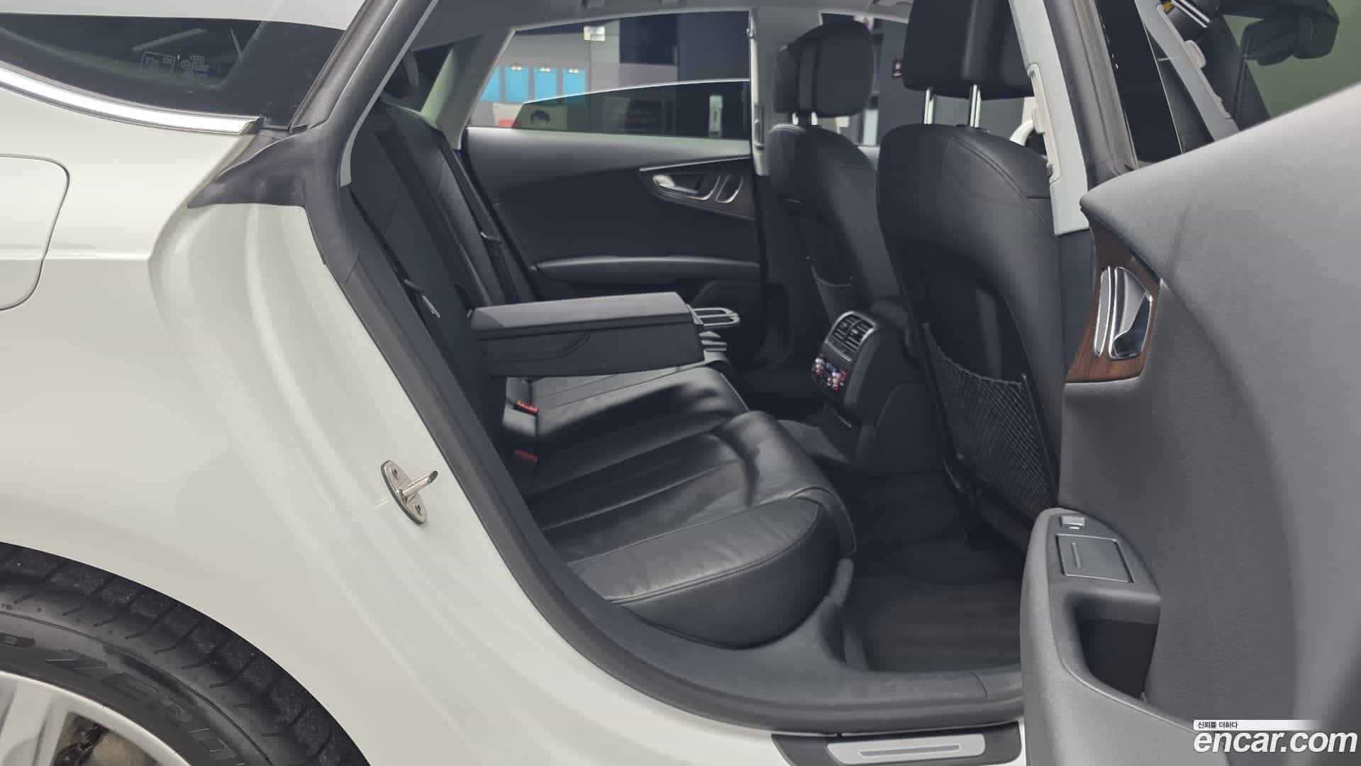 A7 Audi 2013.9-OPTION-016