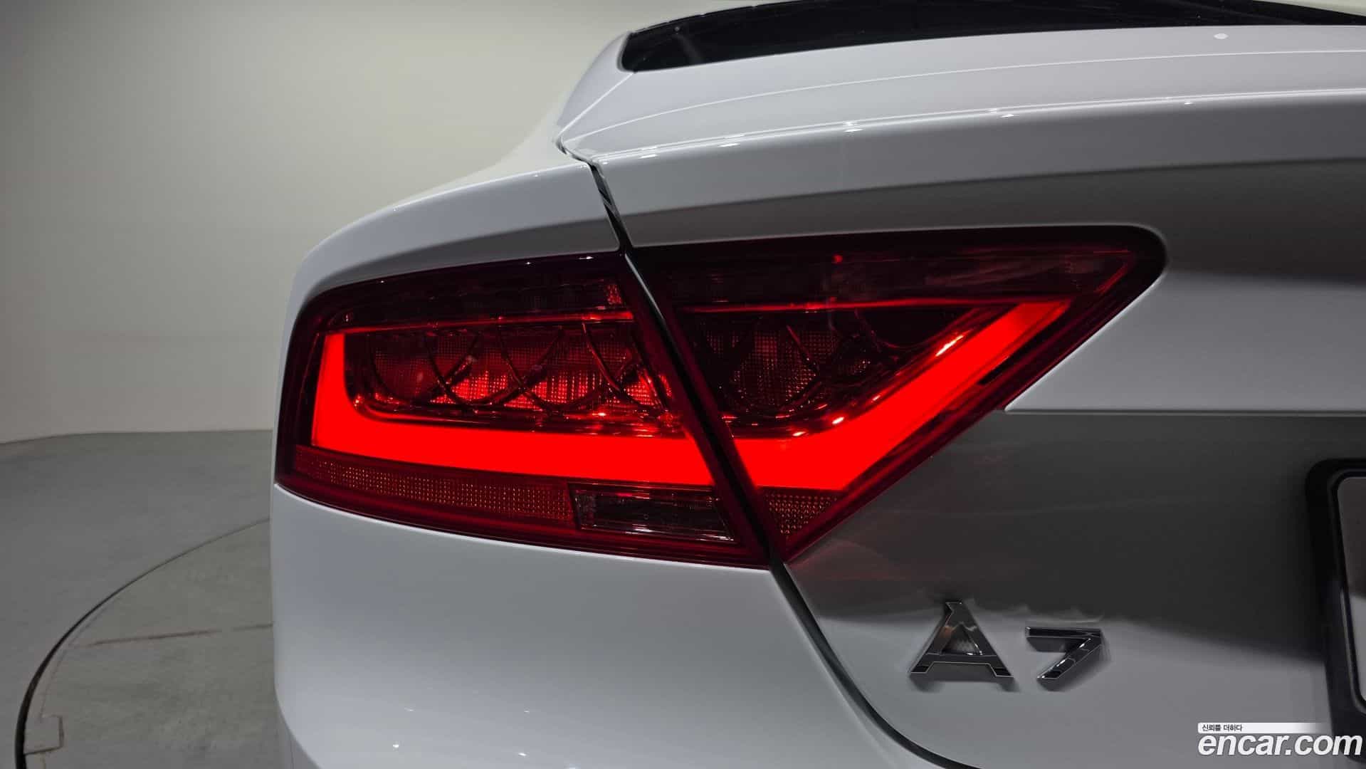 A7 Audi 2013.9-OUTER-033