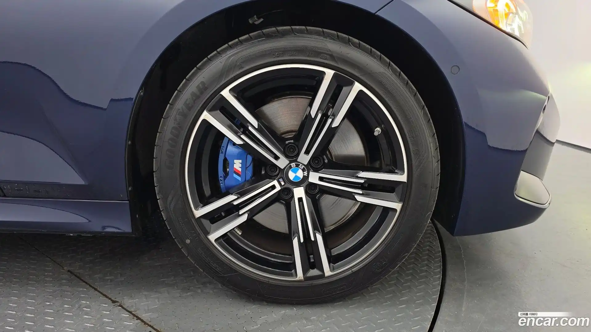 3-Series BMW 2025.8-OUTER-005