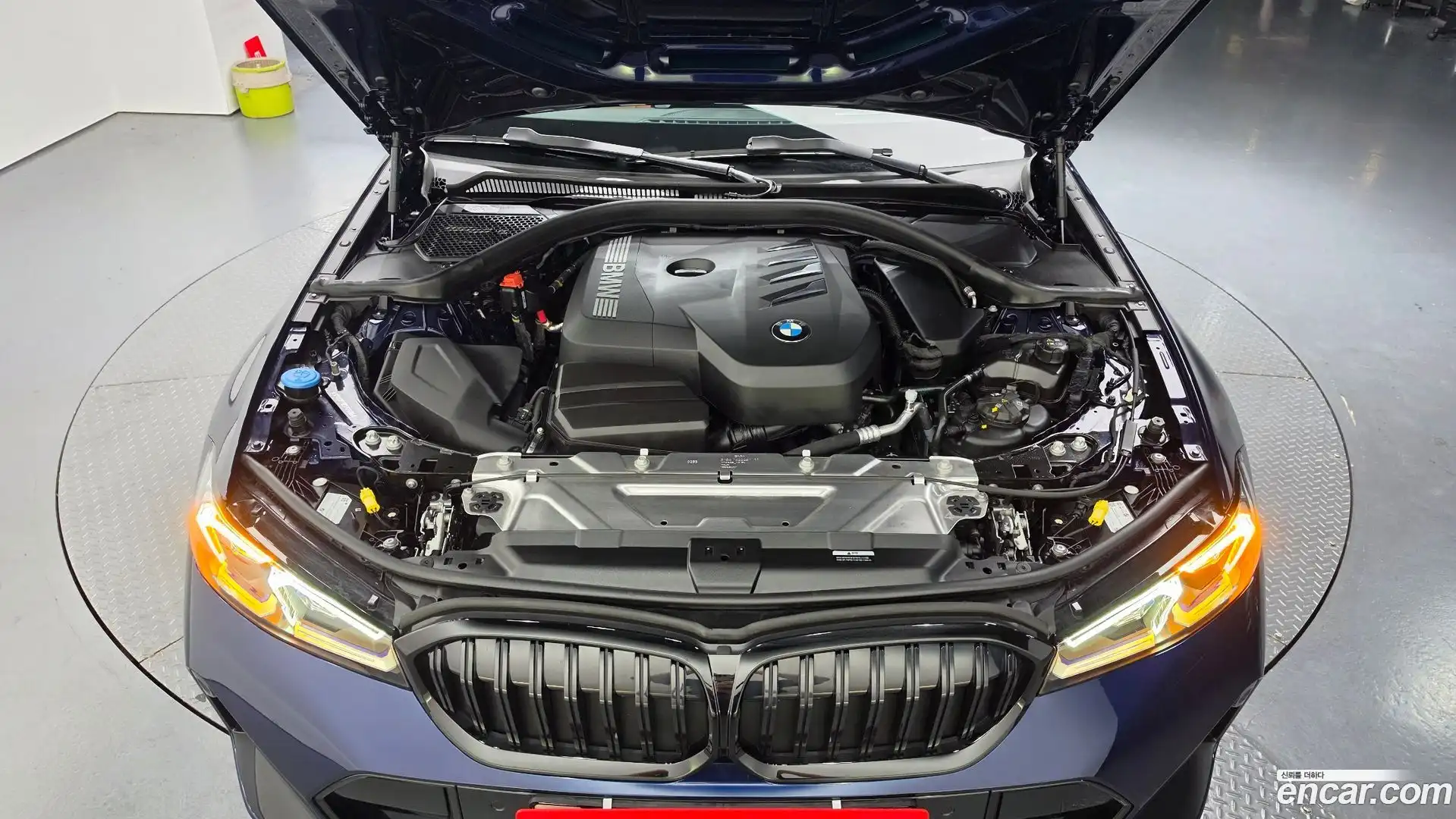 3-Series BMW 2025.8-OUTER-006