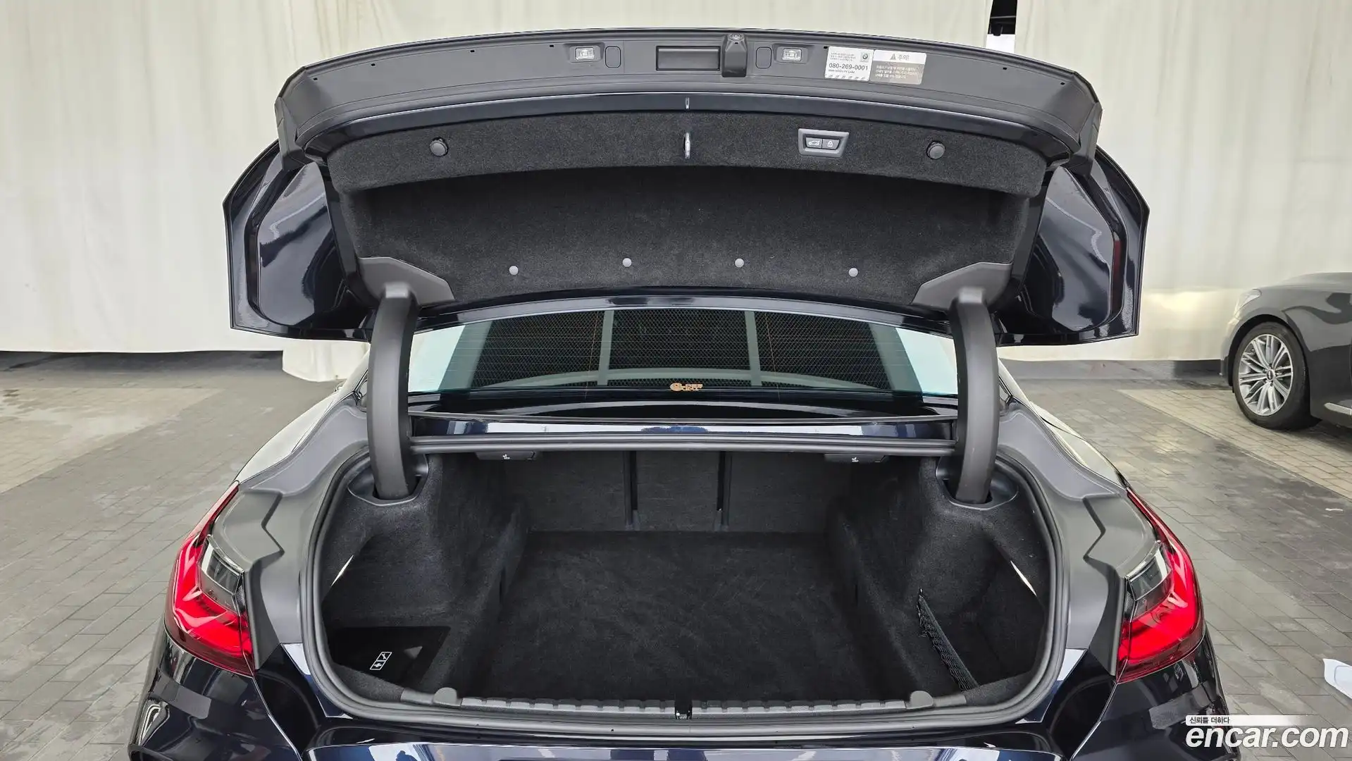 8-Series BMW 2021.5-OPTION-024